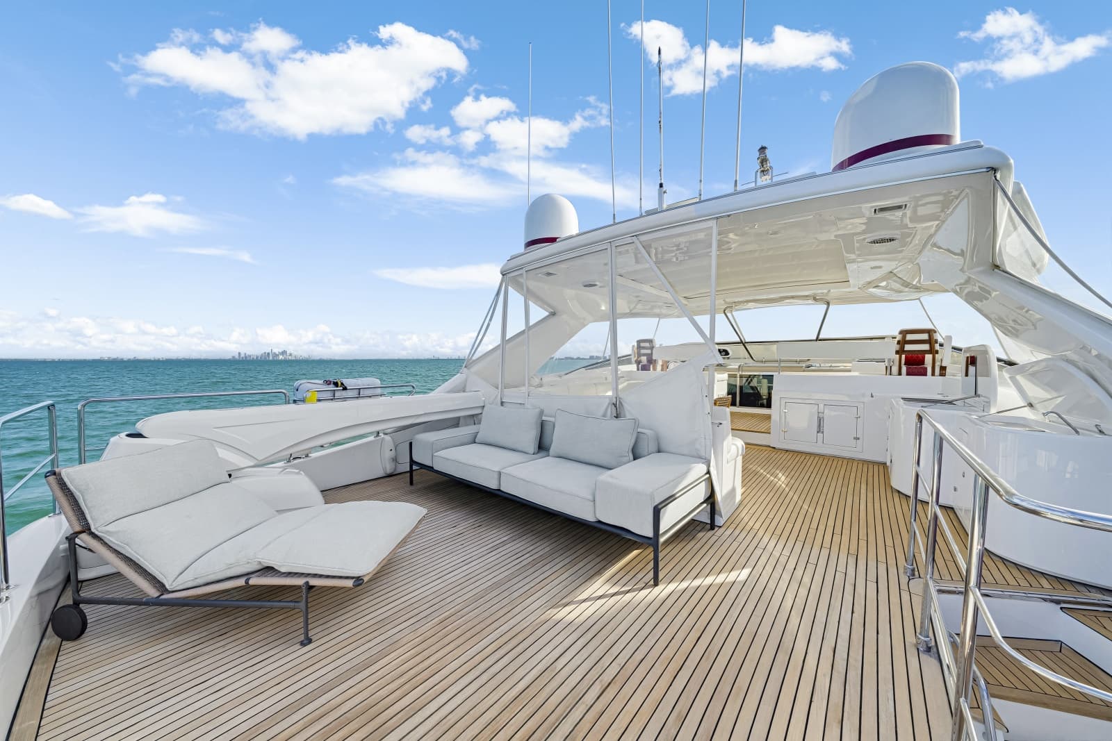 2016 Ferretti Yachts Custom Line - Photo 49
