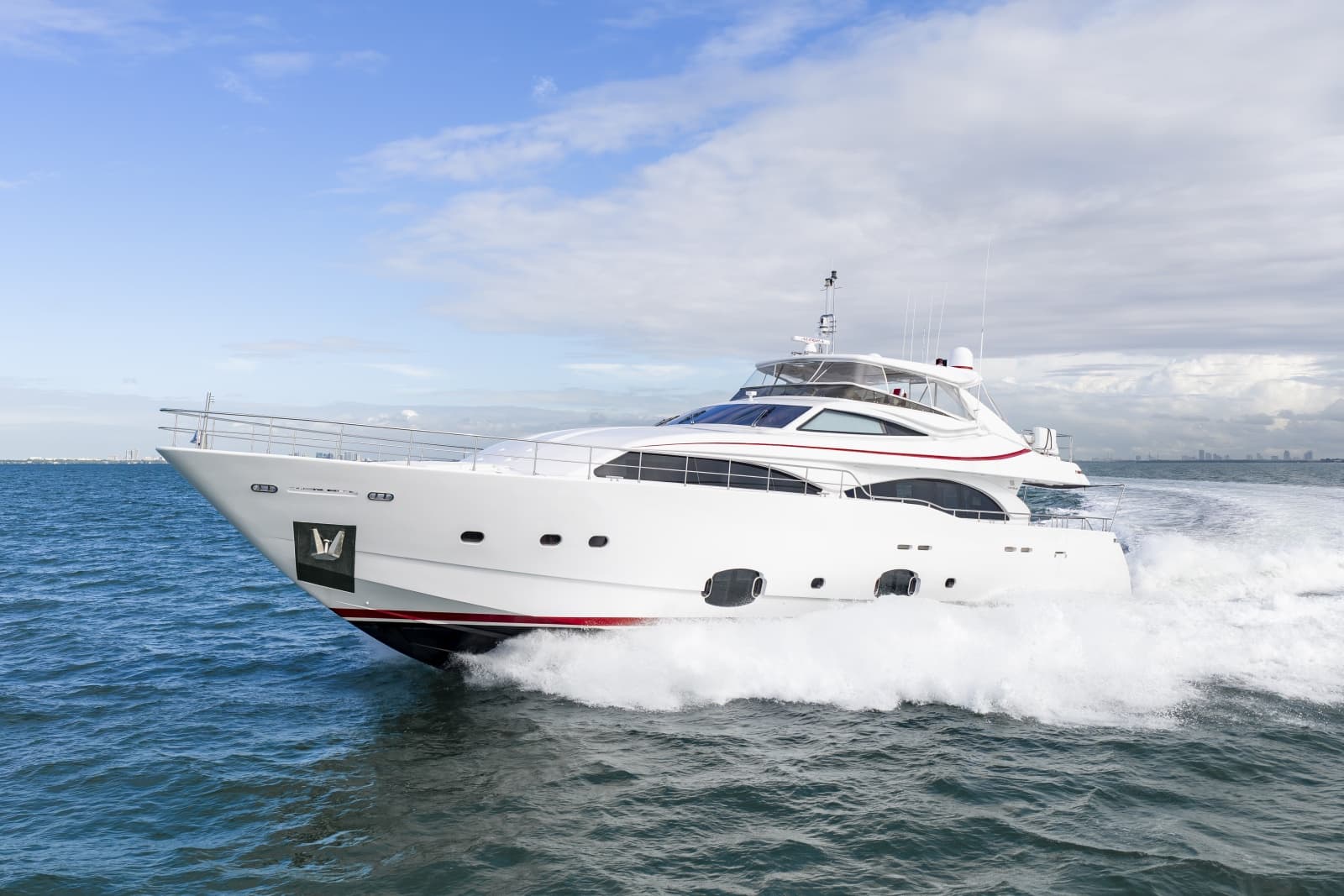2016 Ferretti Yachts Custom Line - Photo 2