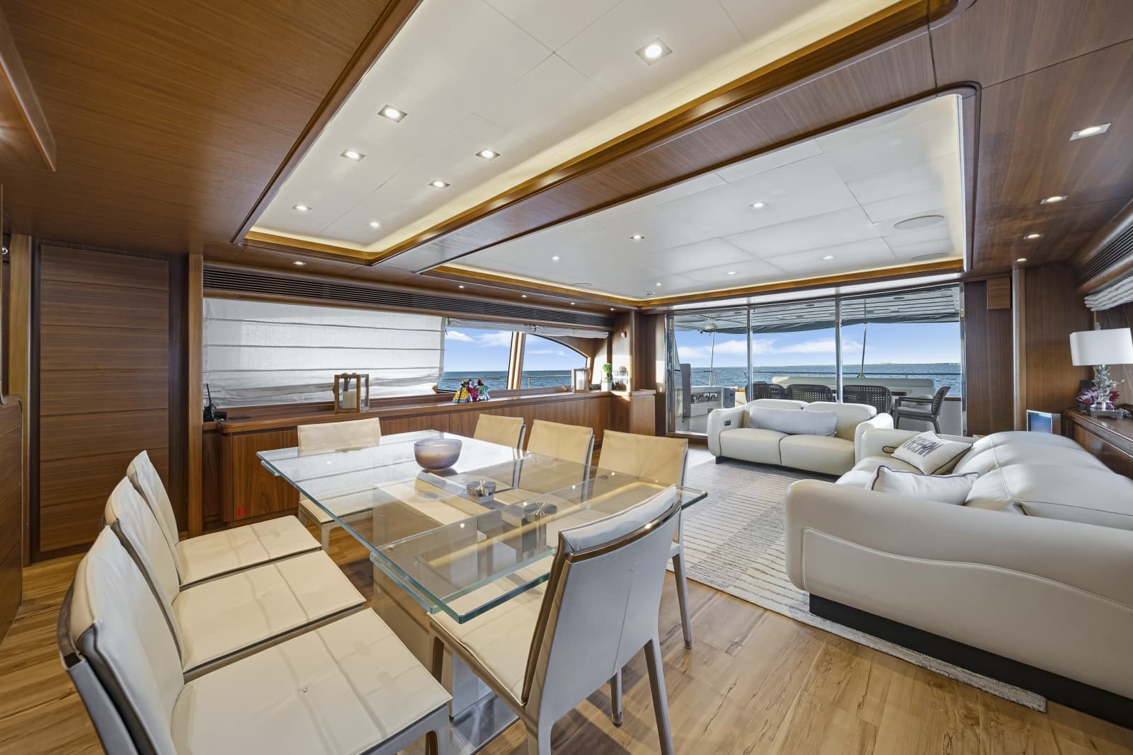 2016 Ferretti Yachts Custom Line - Photo 19