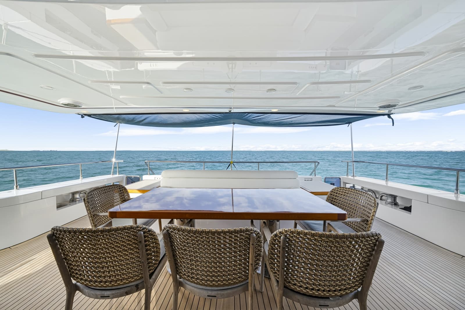 2016 Ferretti Yachts Custom Line - Photo 14