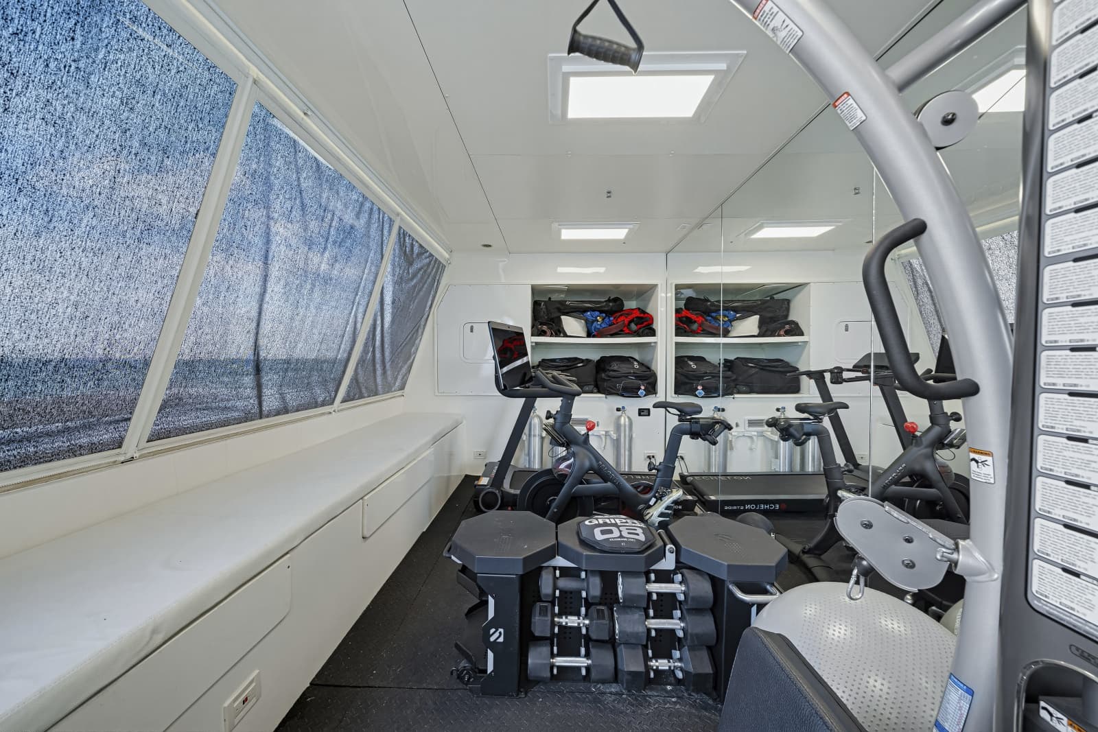 2016 Ferretti Yachts Custom Line - Photo 67