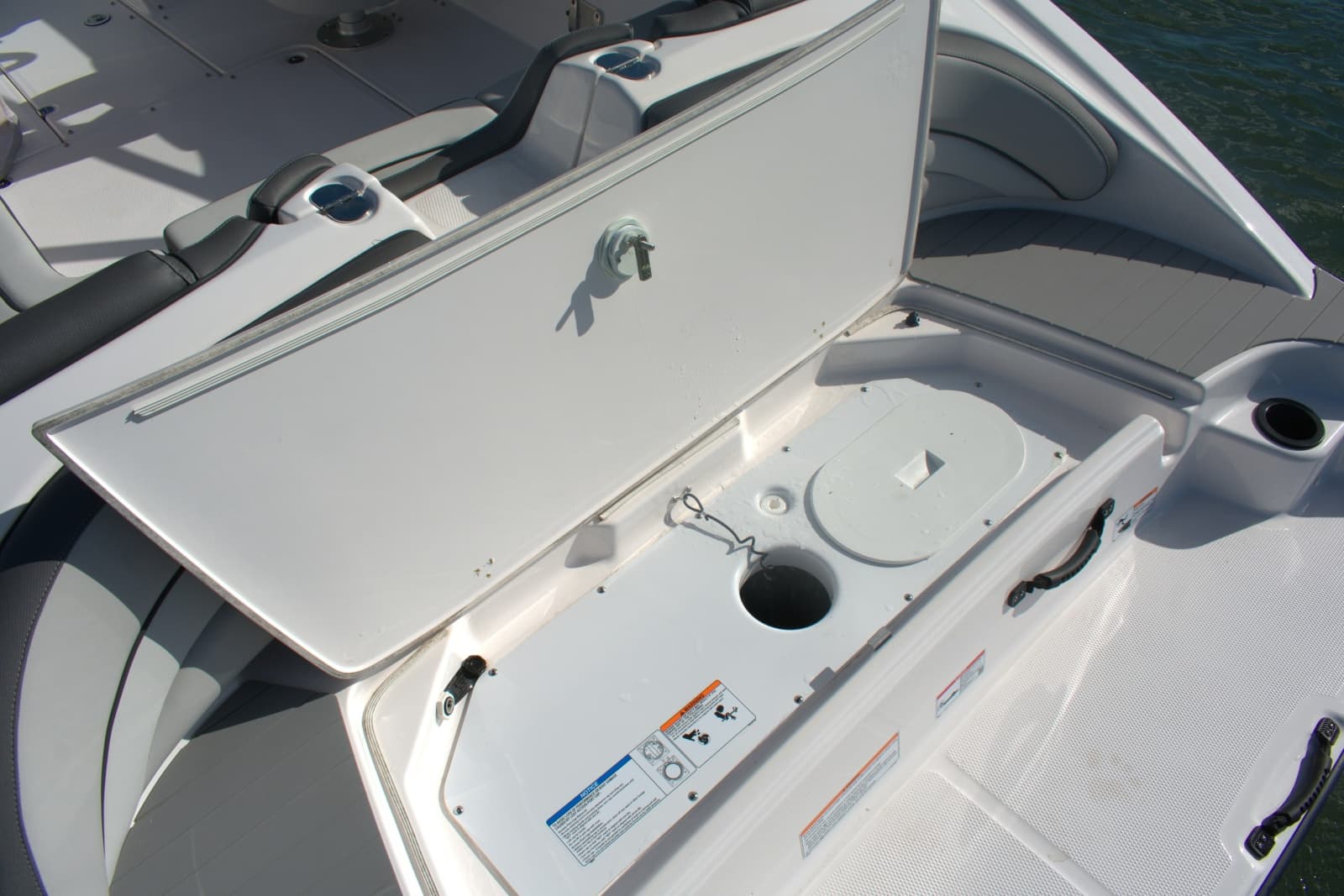 2025 Yamaha Boats AR190 - Photo 21