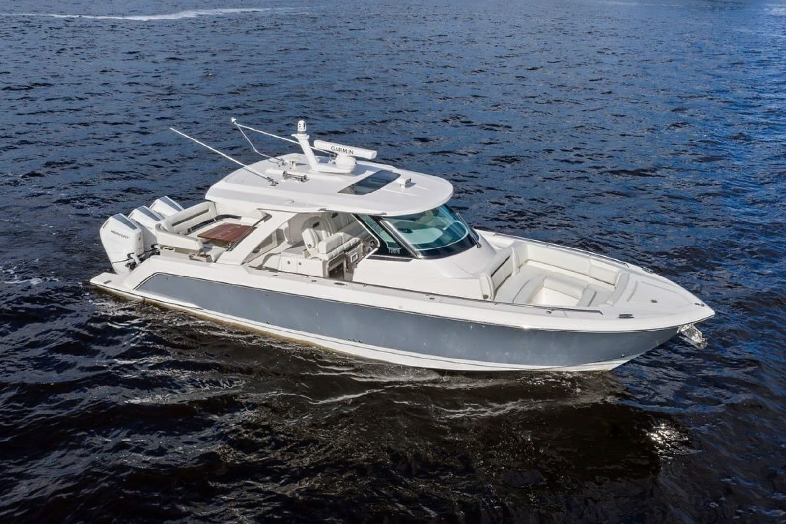 2024 Tiara Yachts 38 LS - Photo 5