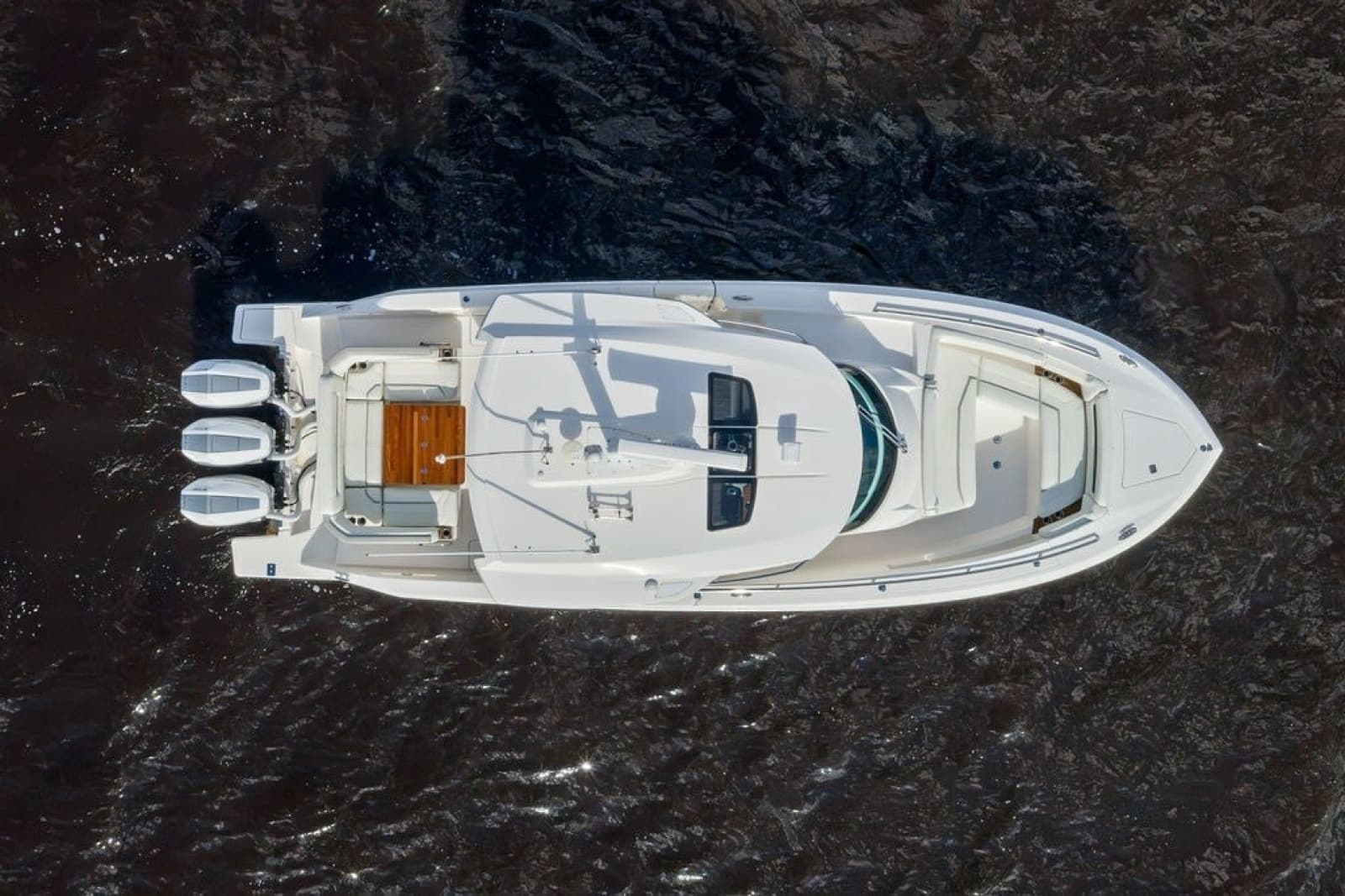 2024 Tiara Yachts 38 LS - Photo 8