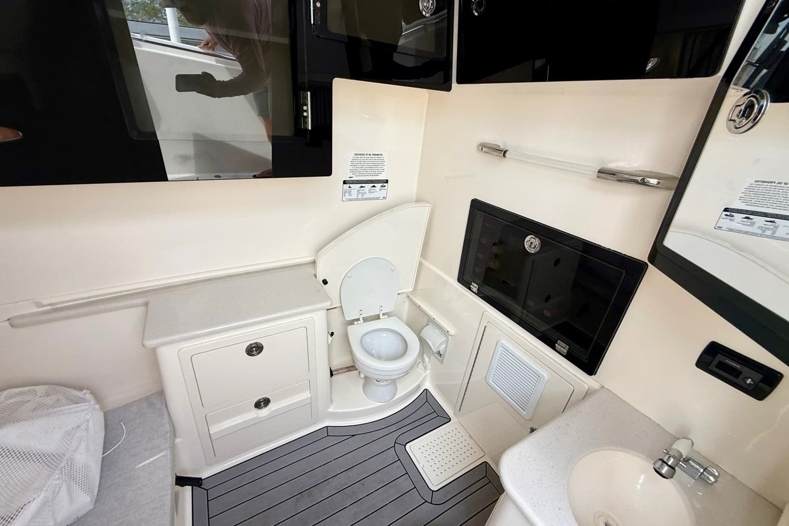 2023 Cobia 350 Center Console - Photo 29