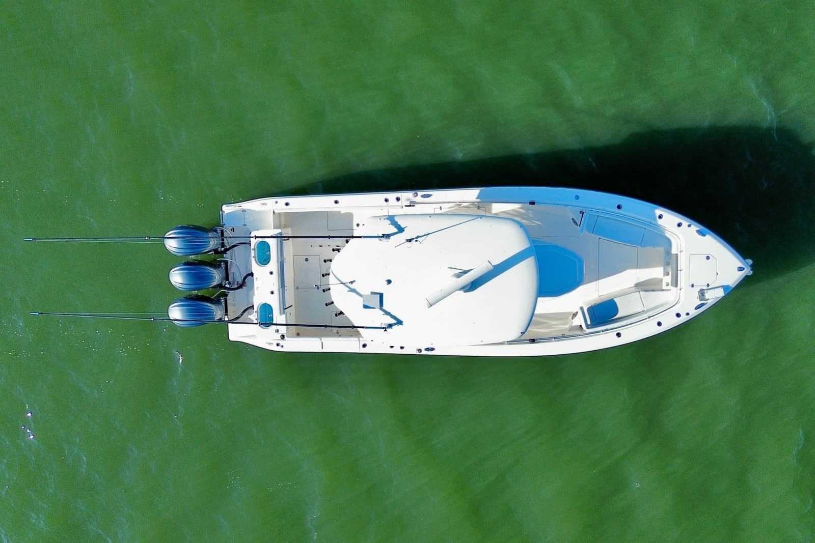 2023 Cobia 350 Center Console - Photo 4
