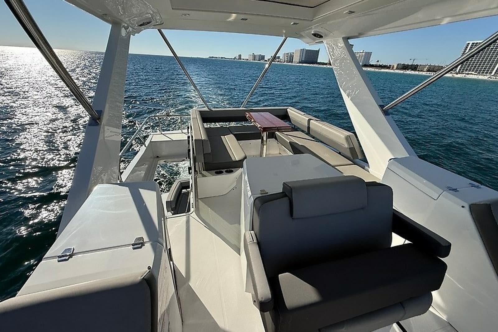 2023 Cruisers Yachts 60 Fly - Photo 39