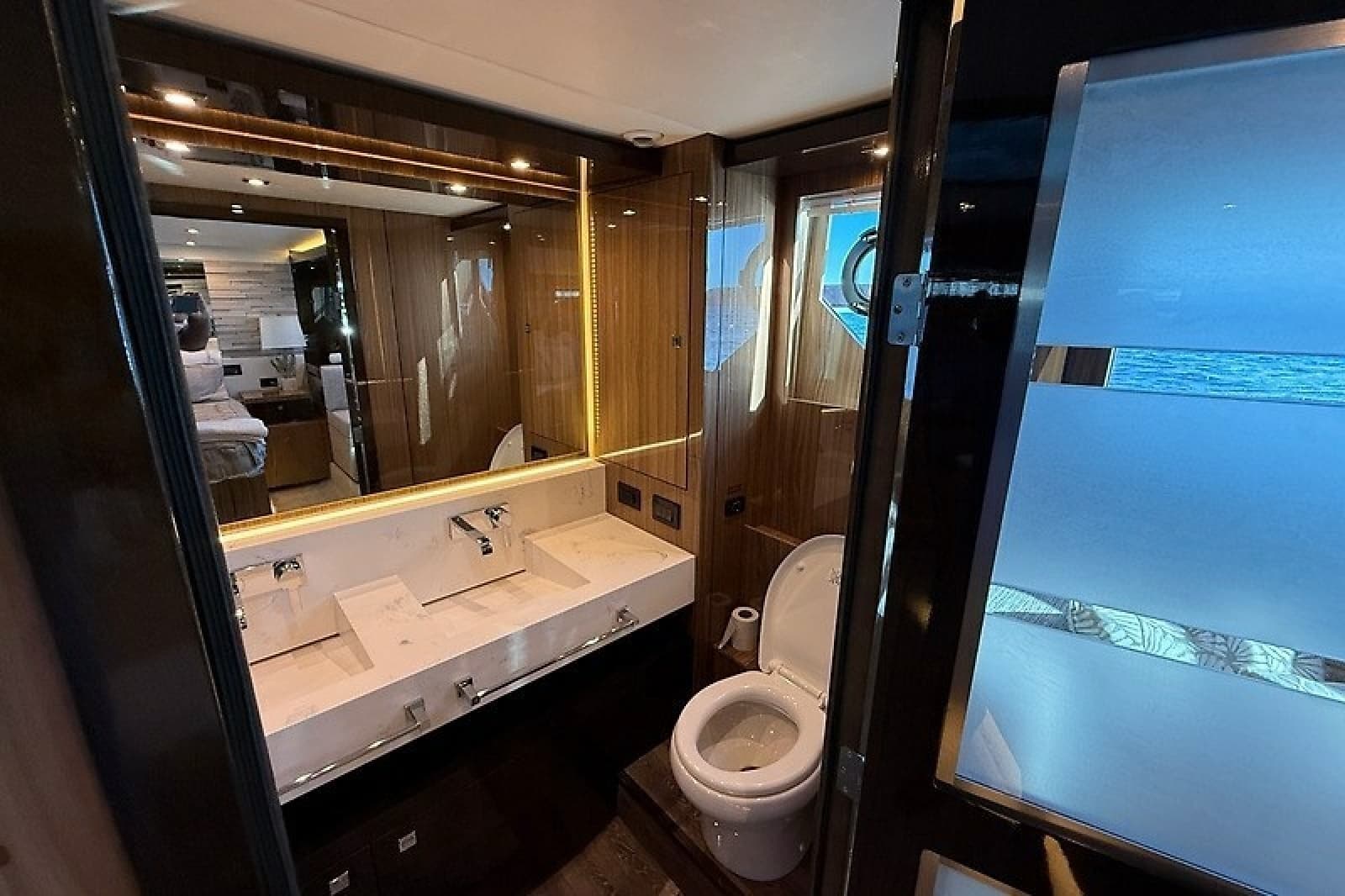 2023 Cruisers Yachts 60 Fly - Photo 27