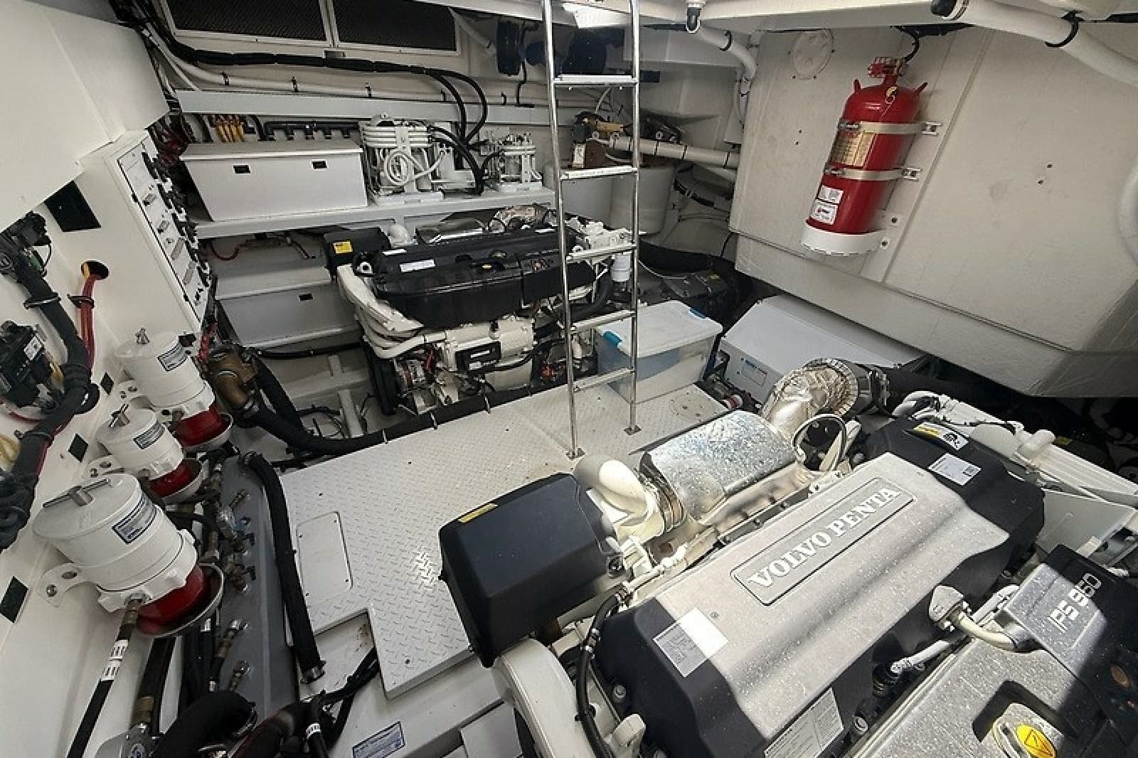 2023 Cruisers Yachts 60 Fly - Photo 47