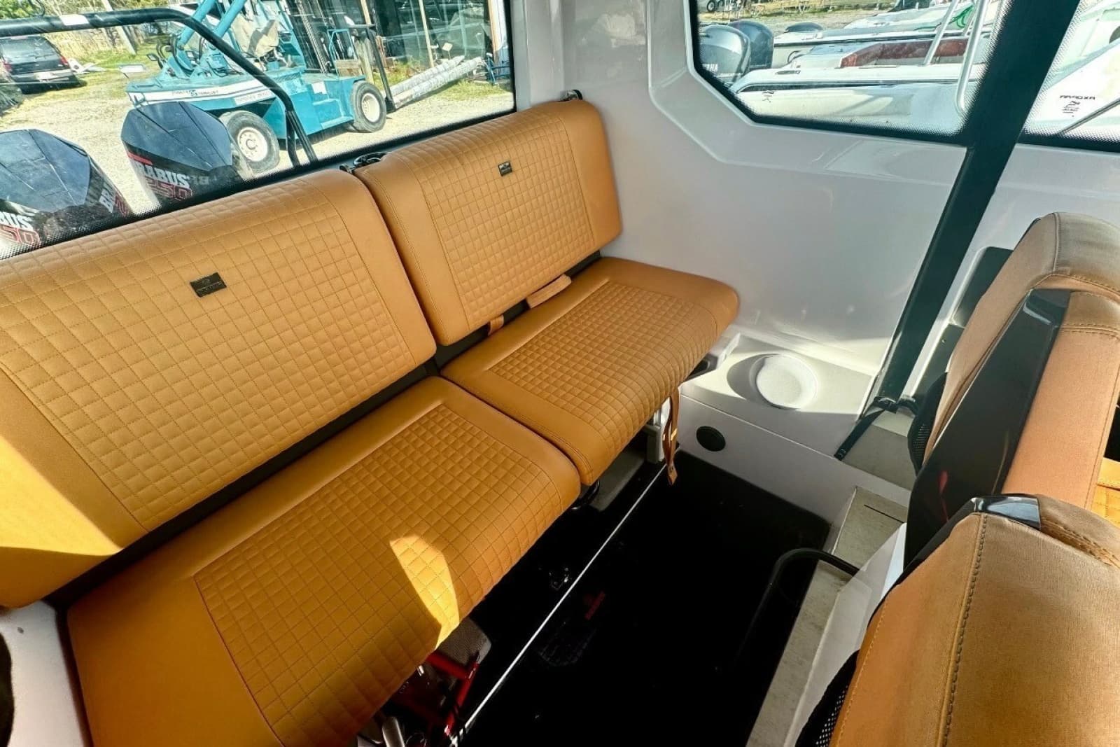 2021 Axopar Brabus 28 Cabin - Photo 26