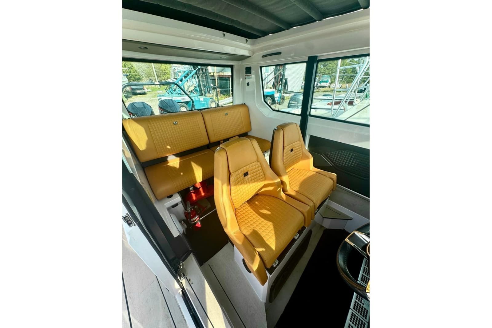 2021 Axopar Brabus 28 Cabin - Photo 22