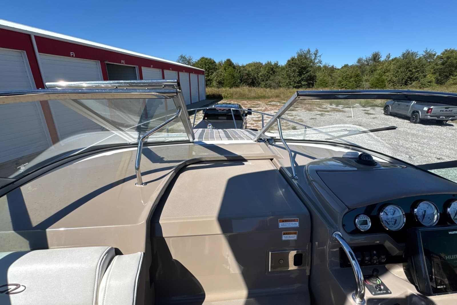 2017 Regal 28 Express - Photo 51