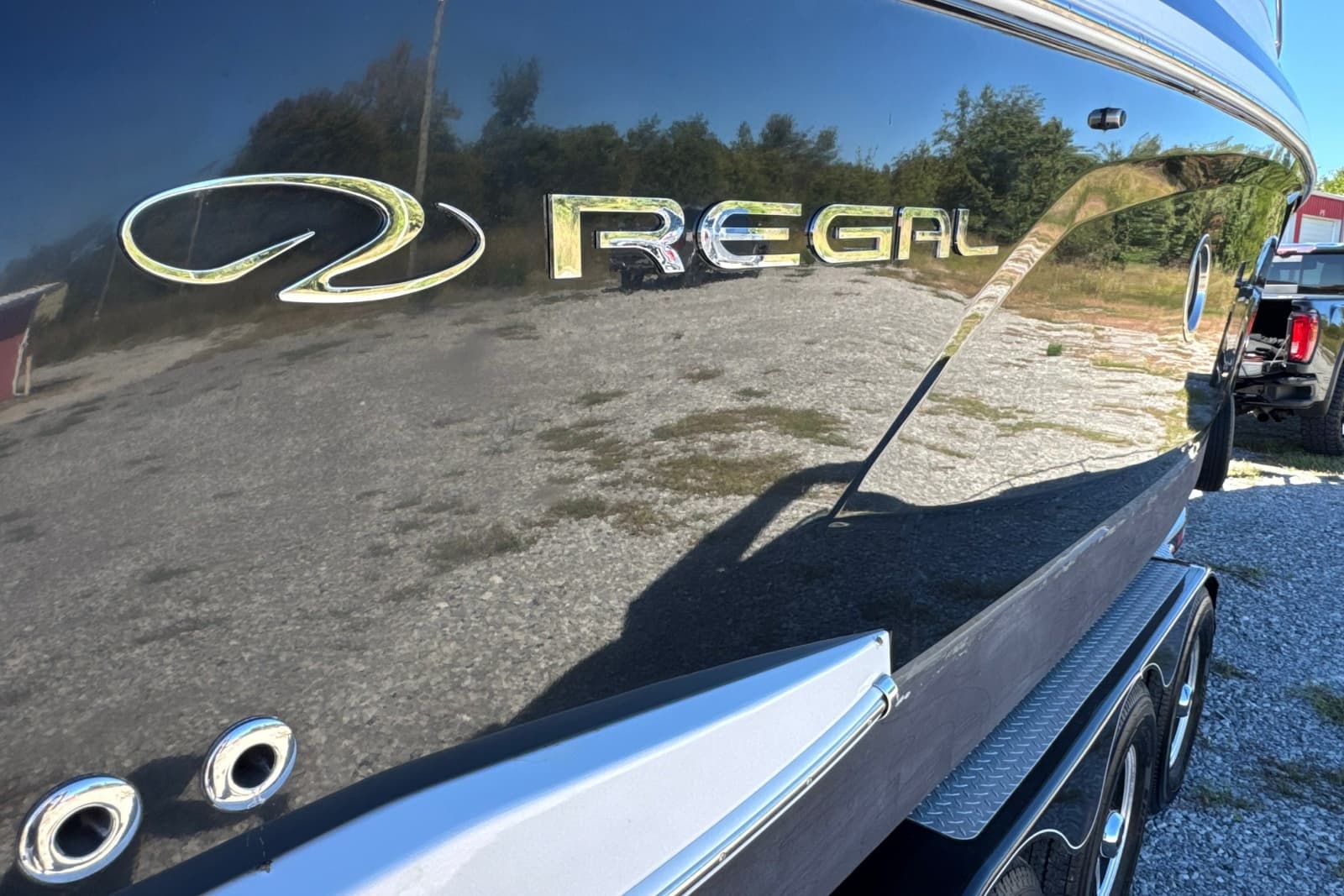 2017 Regal 28 Express - Photo 15