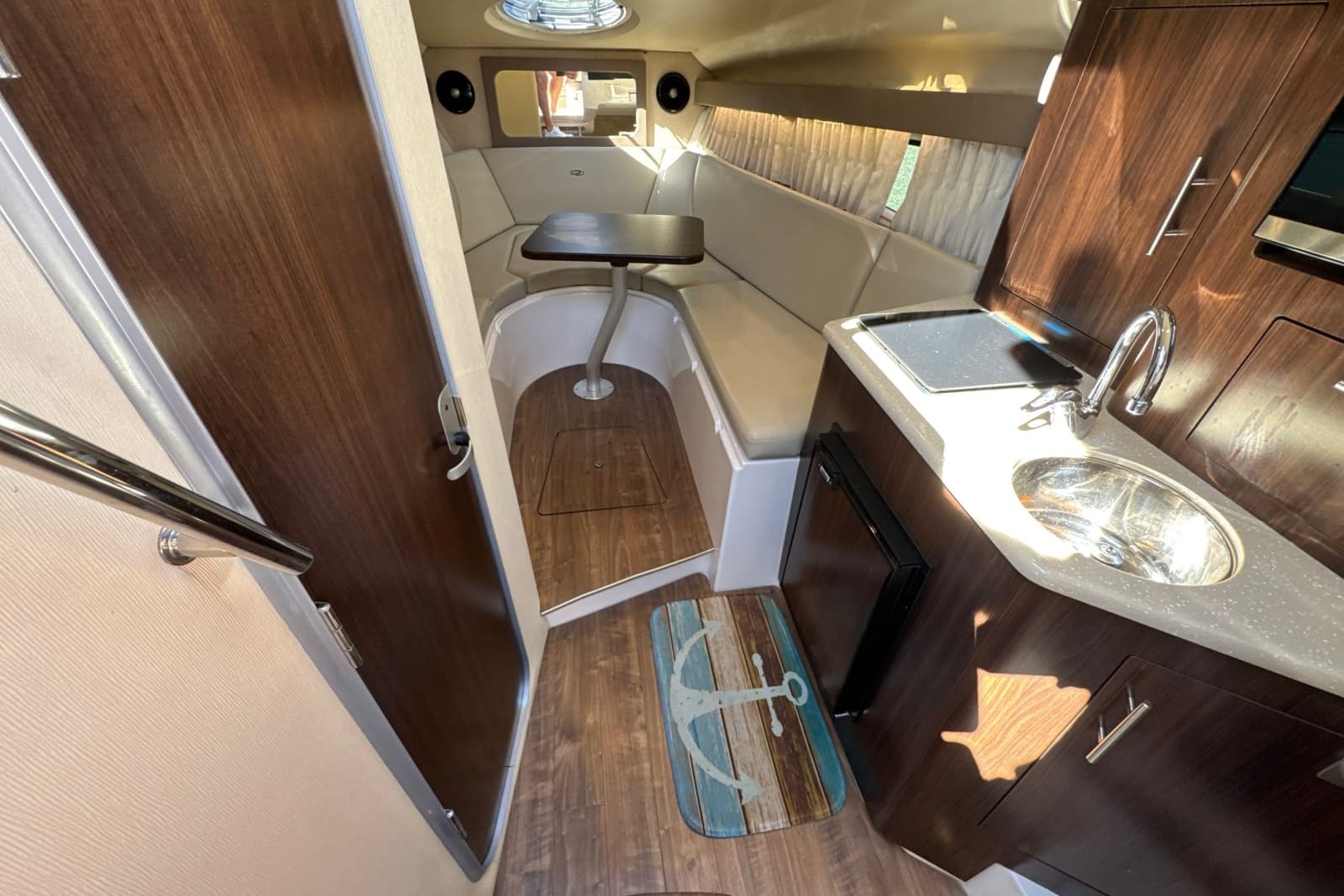 2017 Regal 28 Express - Photo 77