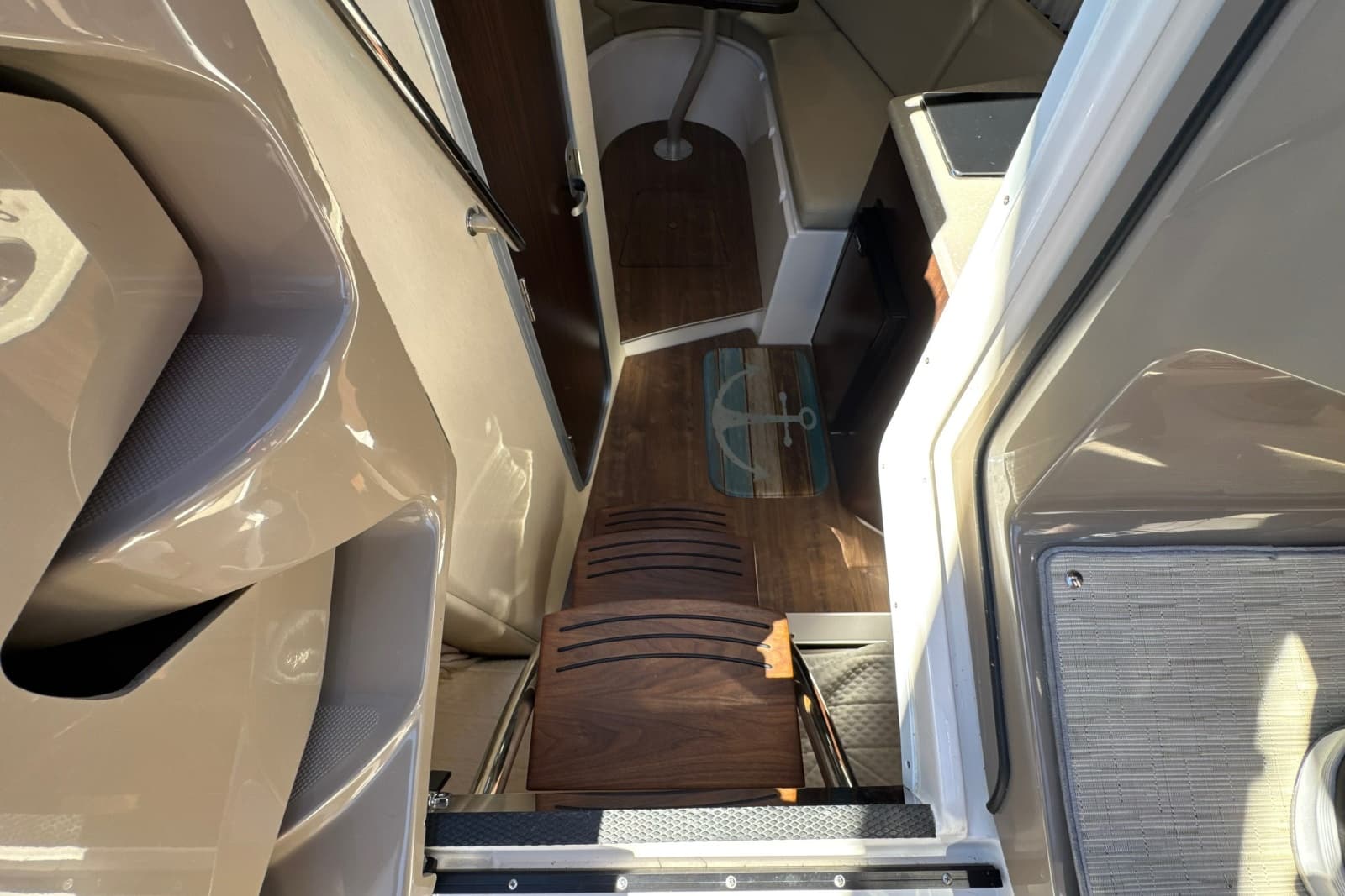 2017 Regal 28 Express - Photo 76