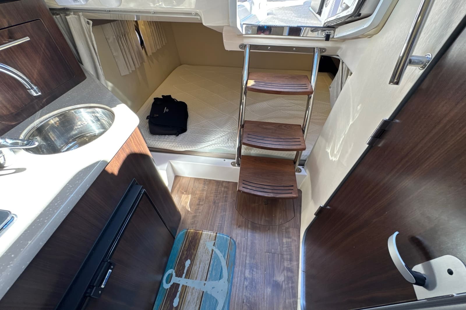 2017 Regal 28 Express - Photo 81
