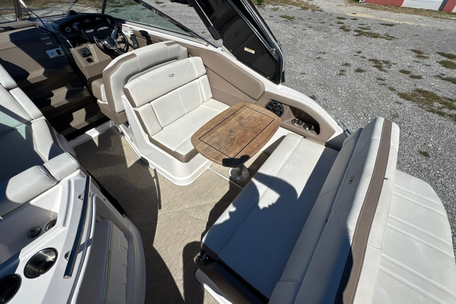 2017 Regal 28 Express - Photo 29