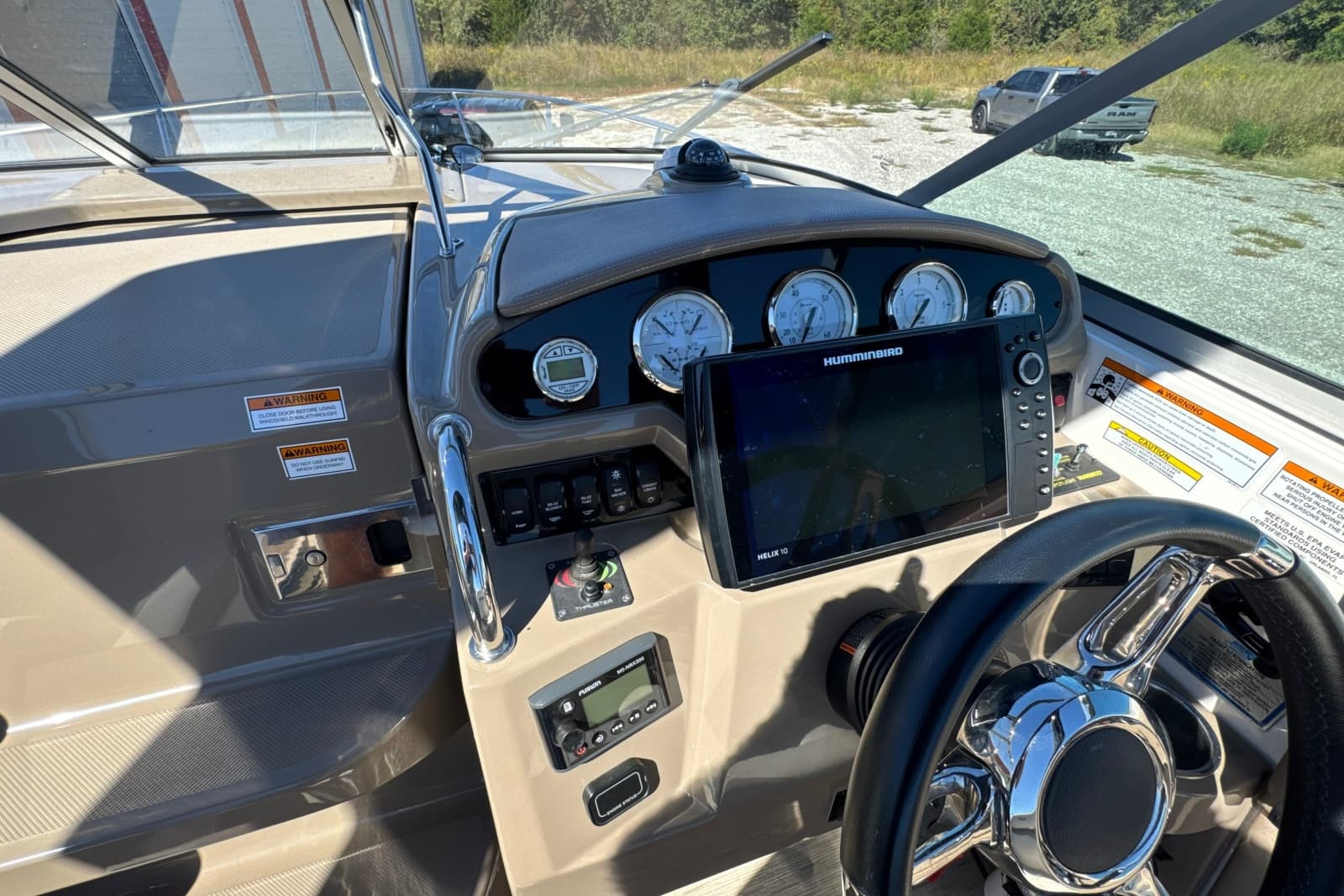 2017 Regal 28 Express - Photo 43