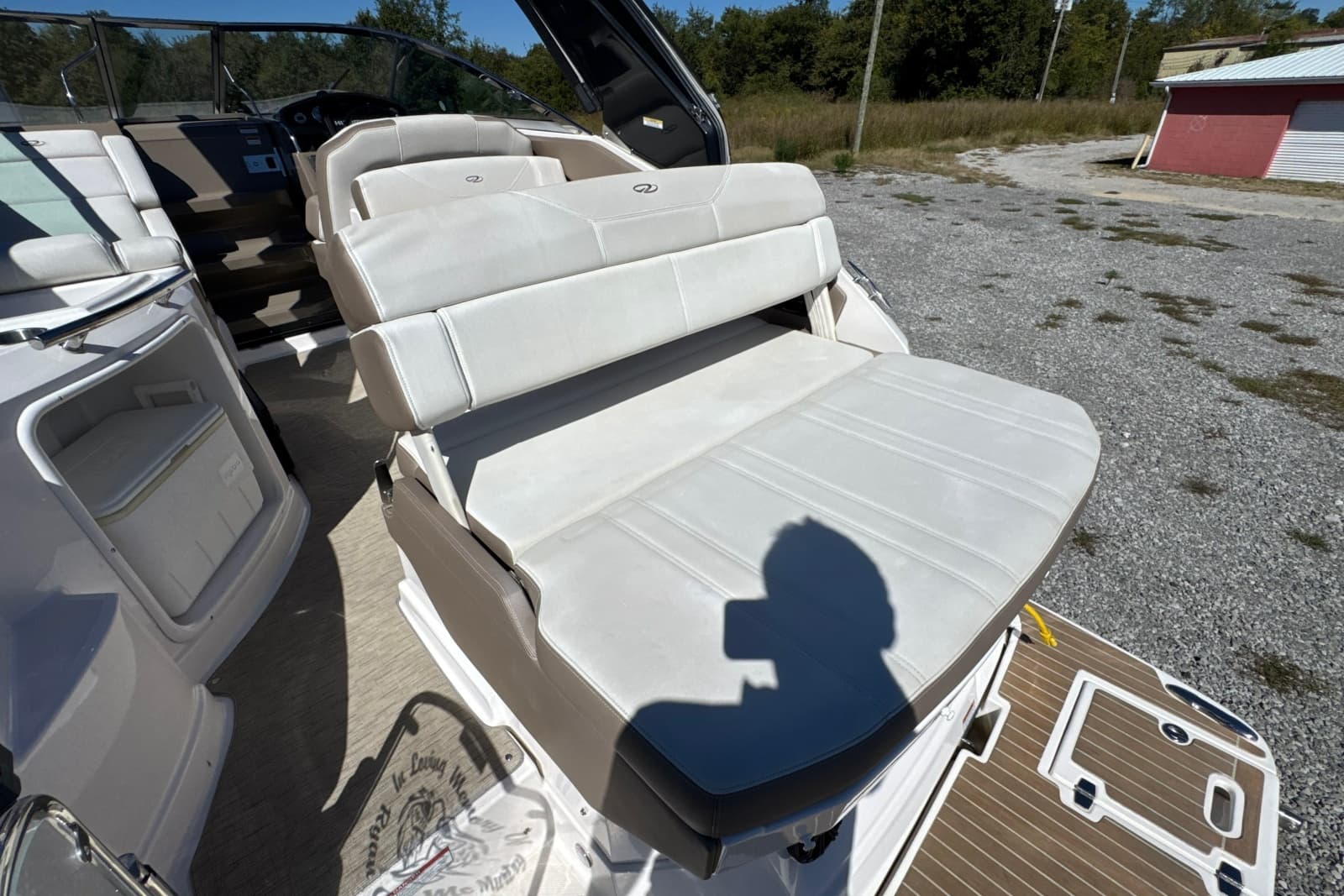 2017 Regal 28 Express - Photo 32