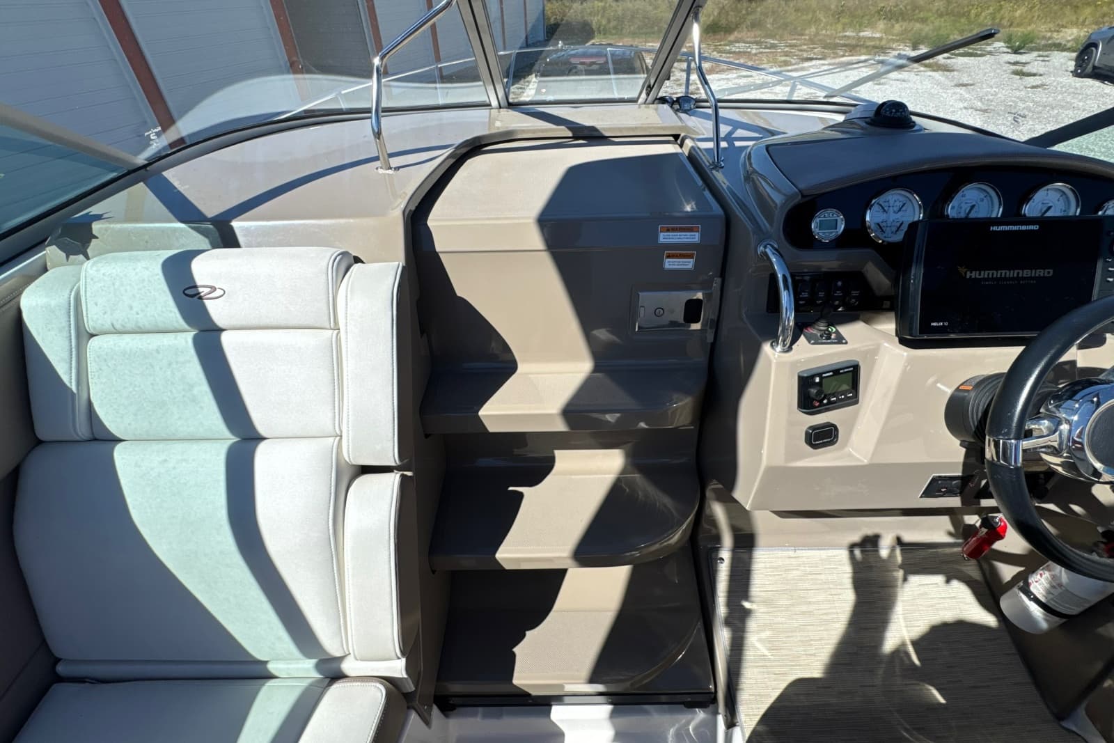 2017 Regal 28 Express - Photo 50
