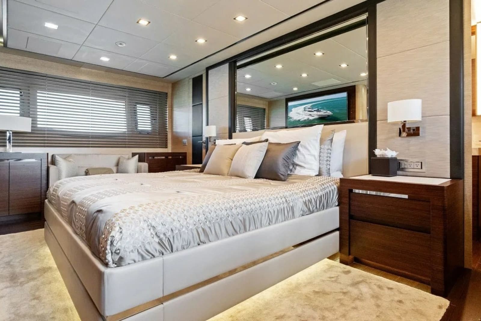 2016 Mangusta 94 - Photo 8