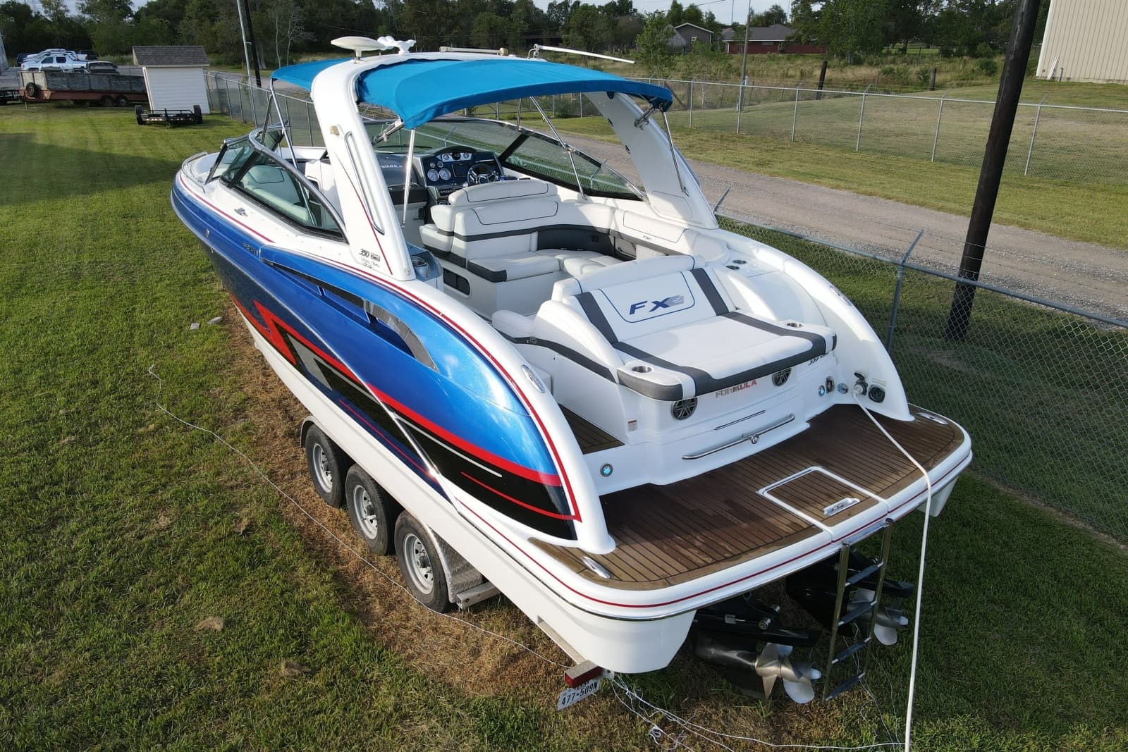 2015 Formula 350 FX Crossover Bowrider - Photo 18