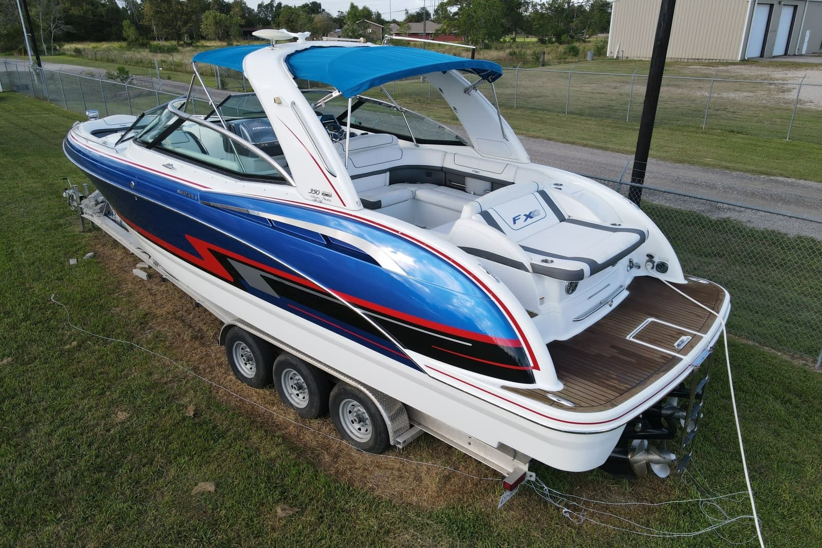 2015 Formula 350 FX Crossover Bowrider - Photo 17