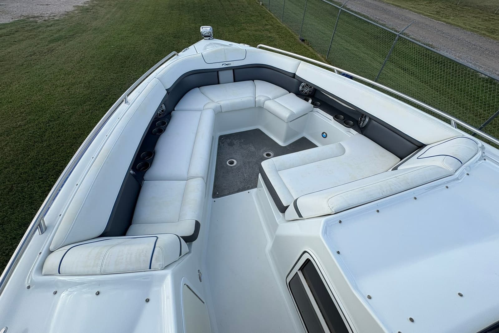 2015 Formula 350 FX Crossover Bowrider - Photo 4