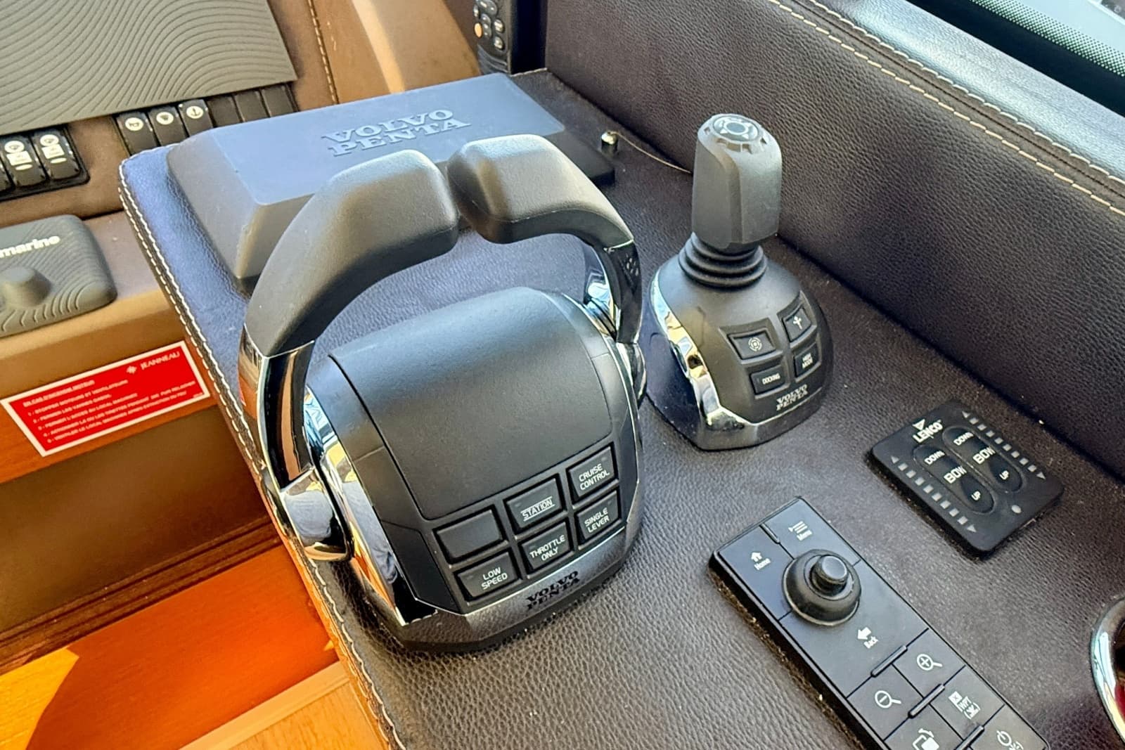 2014 Prestige 620 - Photo 34