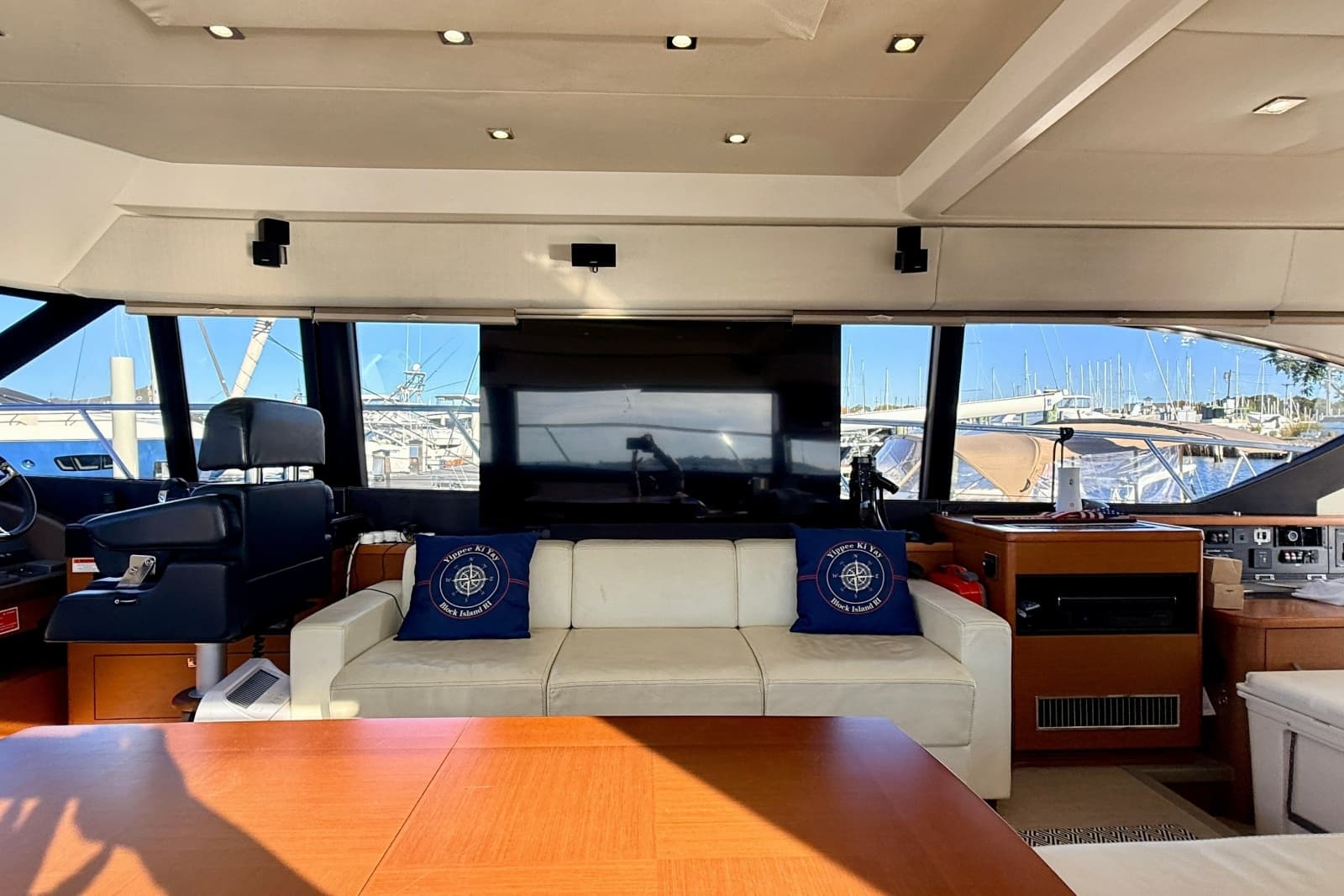 2014 Prestige 620 - Photo 28