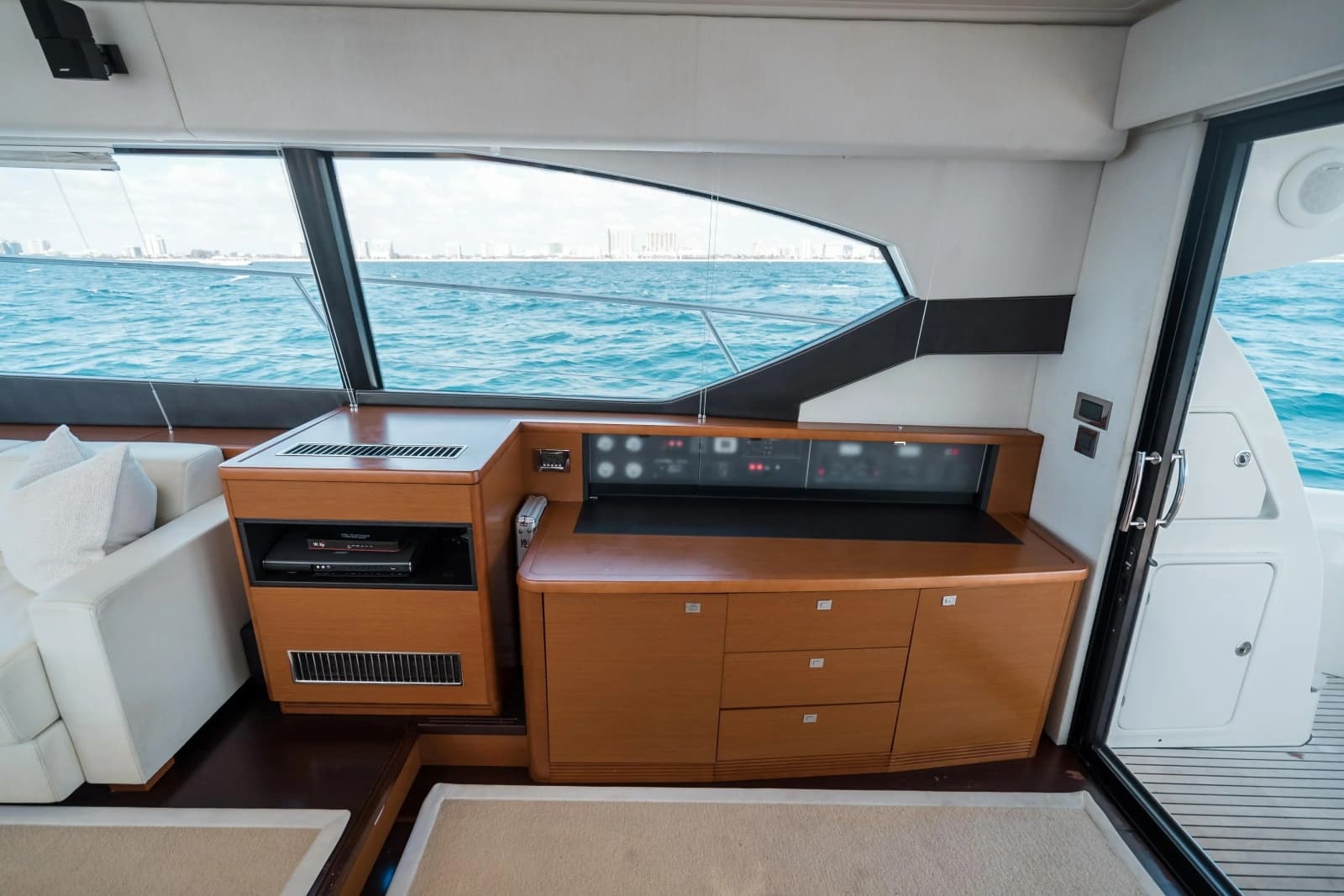 2014 Prestige 620 - Photo 30