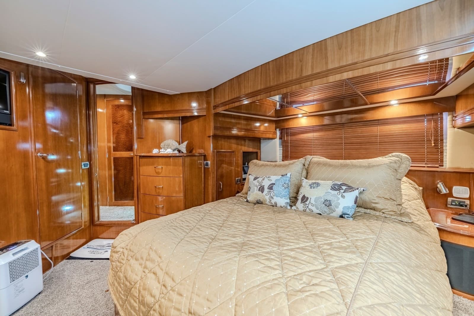 2006 Carver 56 Voyager - Photo 55