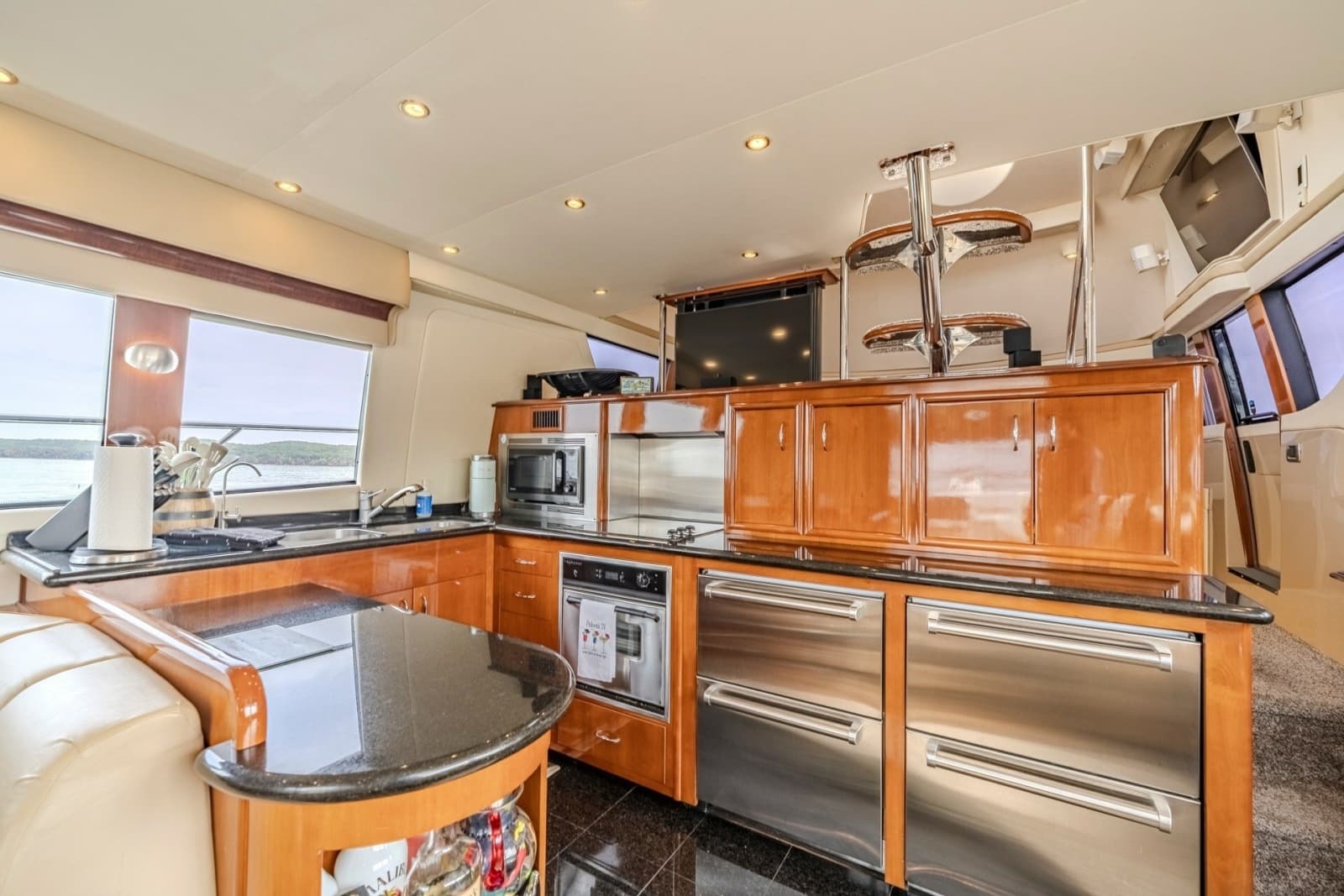 2006 Carver 56 Voyager - Photo 37
