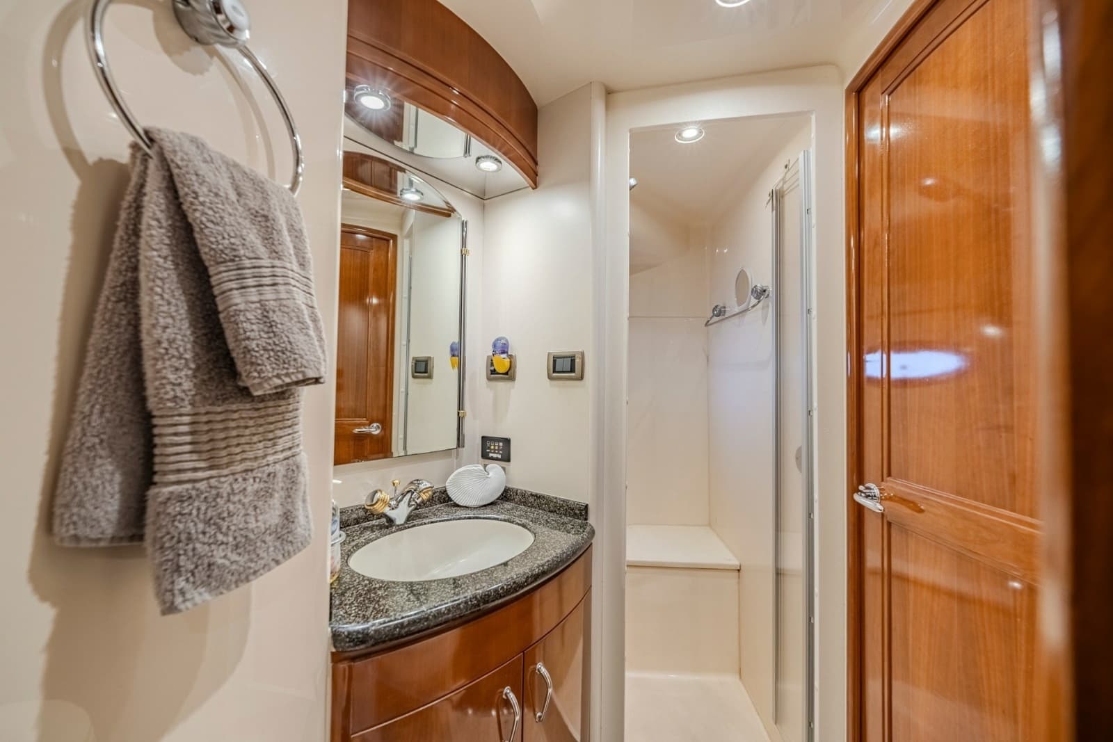 2006 Carver 56 Voyager - Photo 66