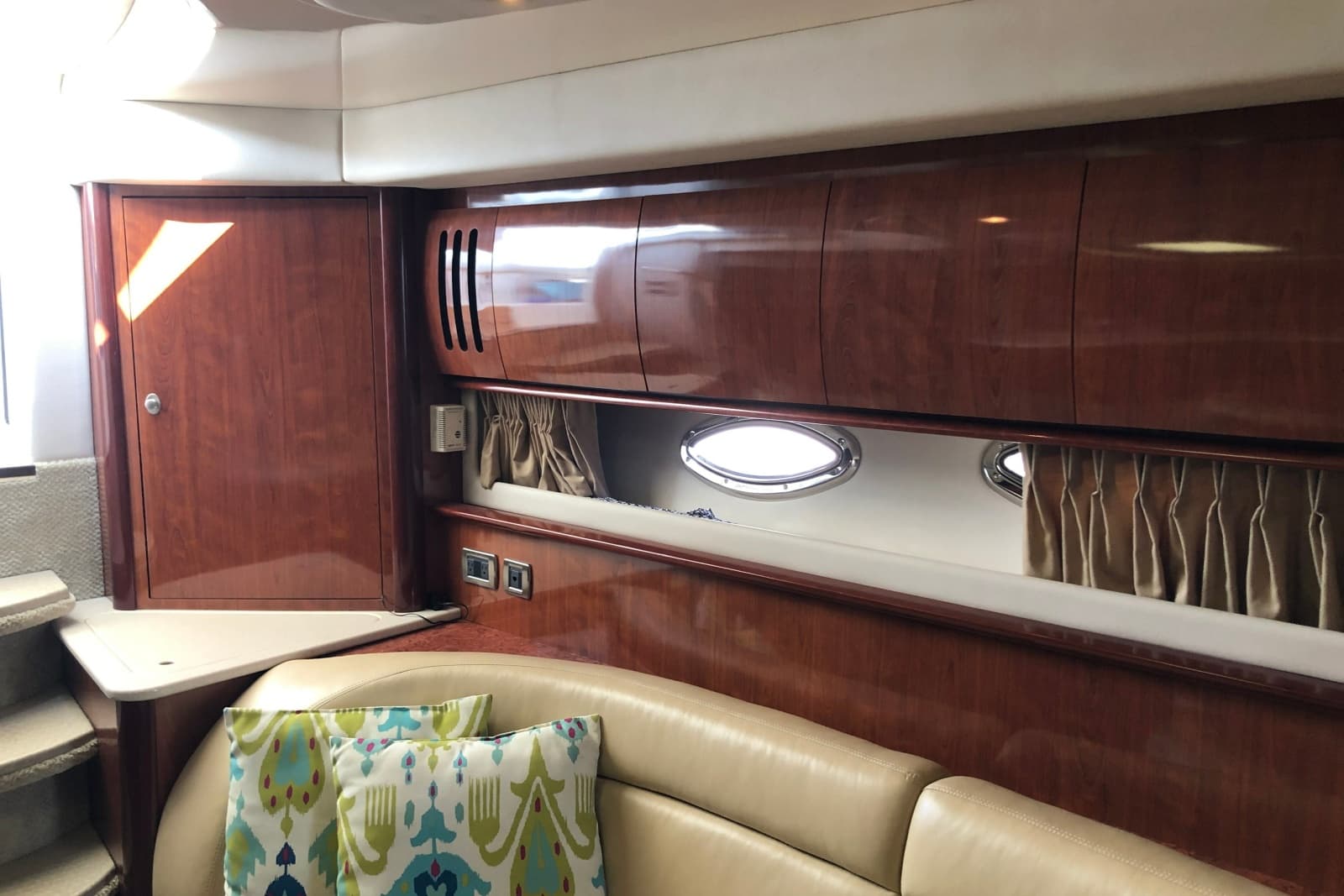 2004 Sea Ray 420 Sundancer - Photo 26