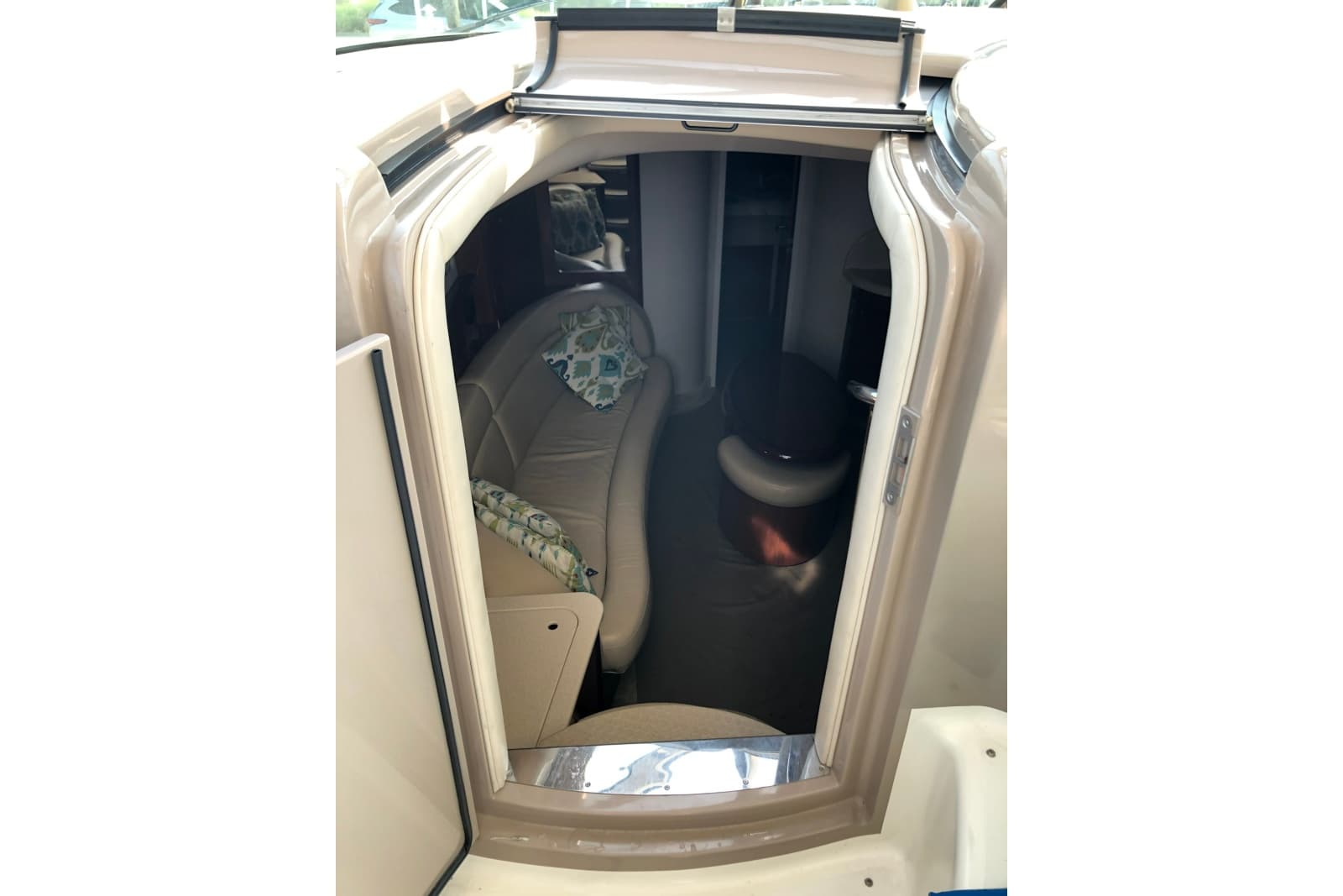 2004 Sea Ray 420 Sundancer - Photo 17