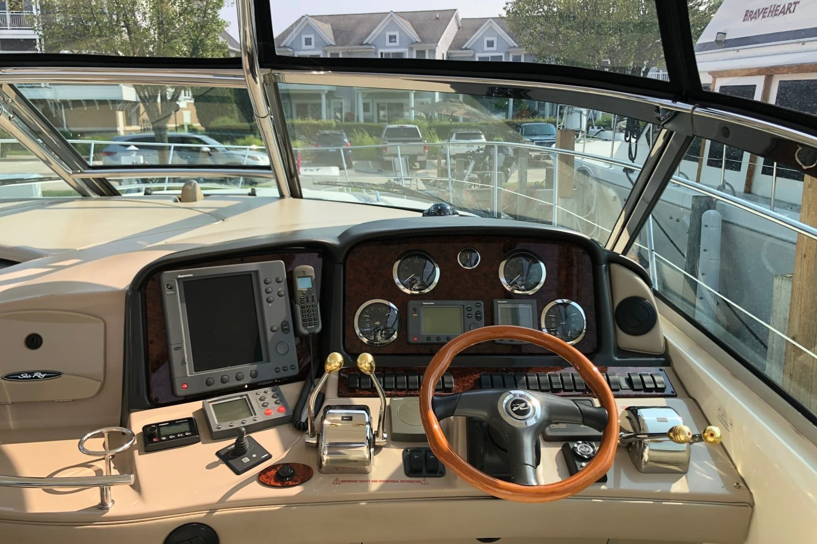 2004 Sea Ray 420 Sundancer - Photo 6