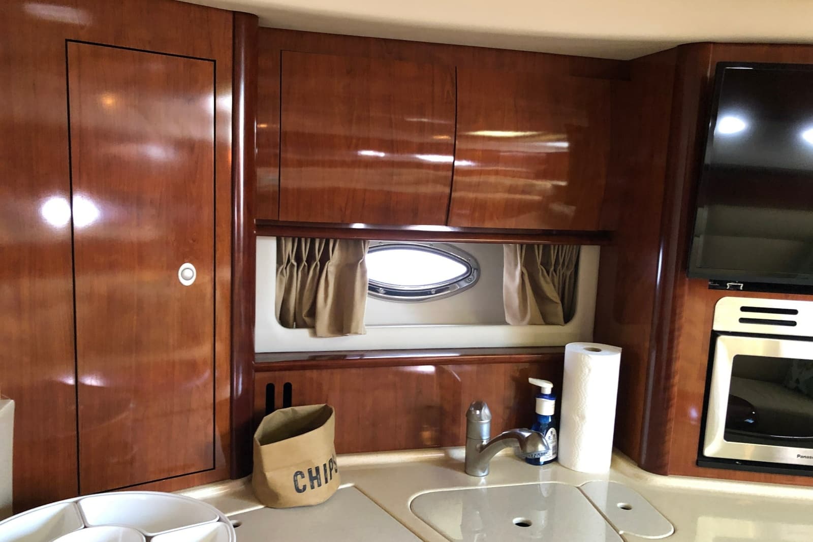 2004 Sea Ray 420 Sundancer - Photo 25