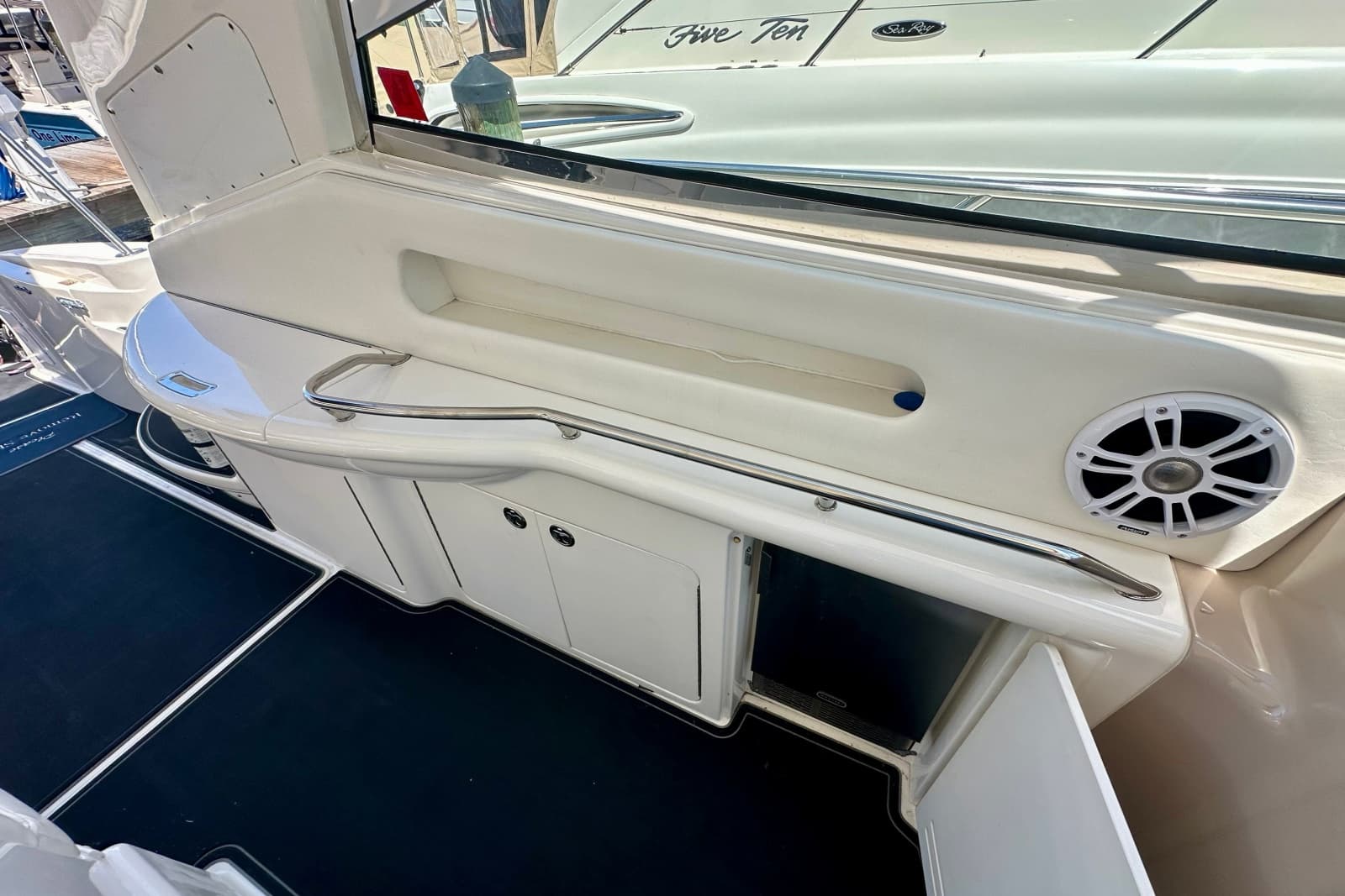 2001 Sea Ray Sundancer 460 - Photo 13
