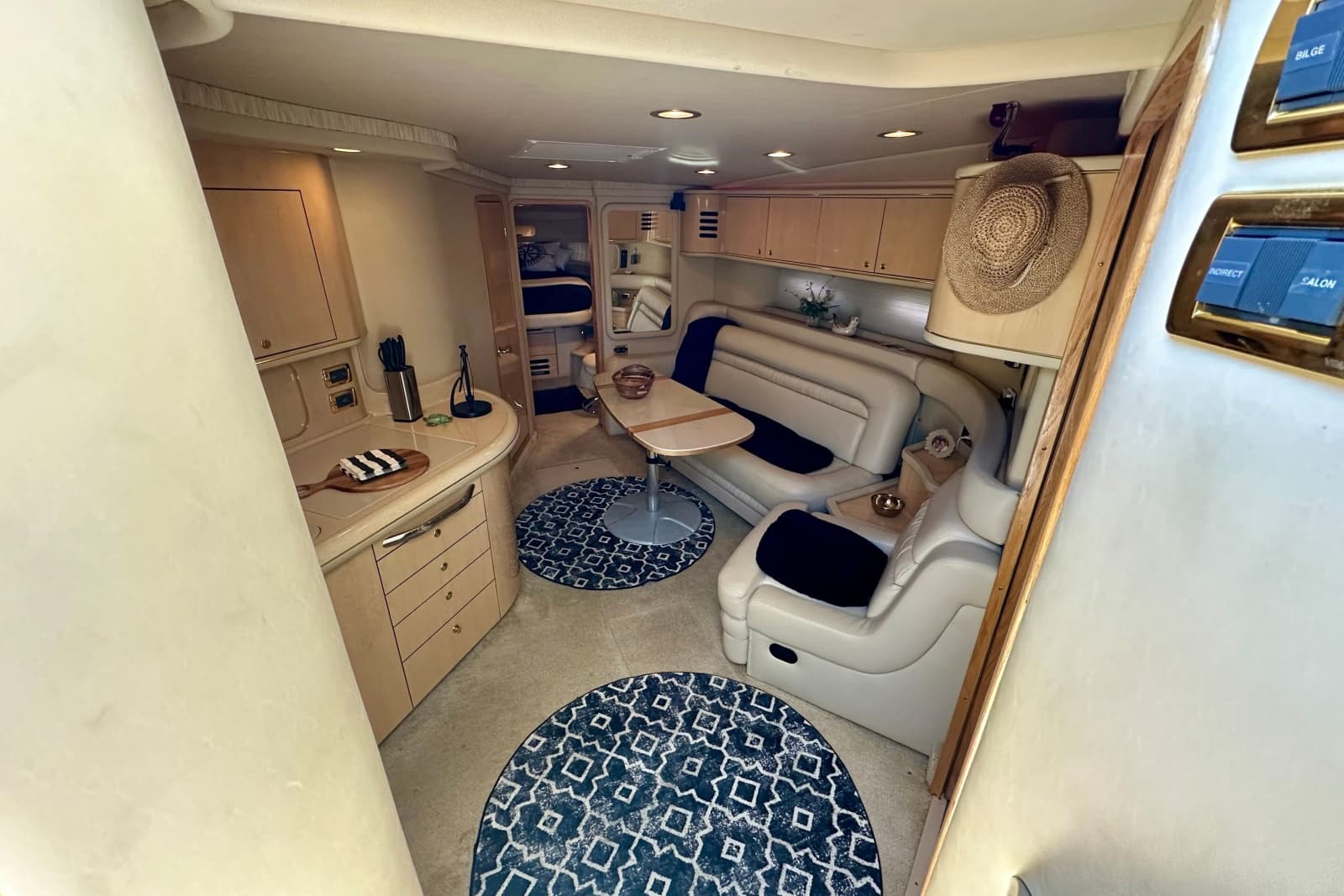 2001 Sea Ray Sundancer 460 - Photo 2