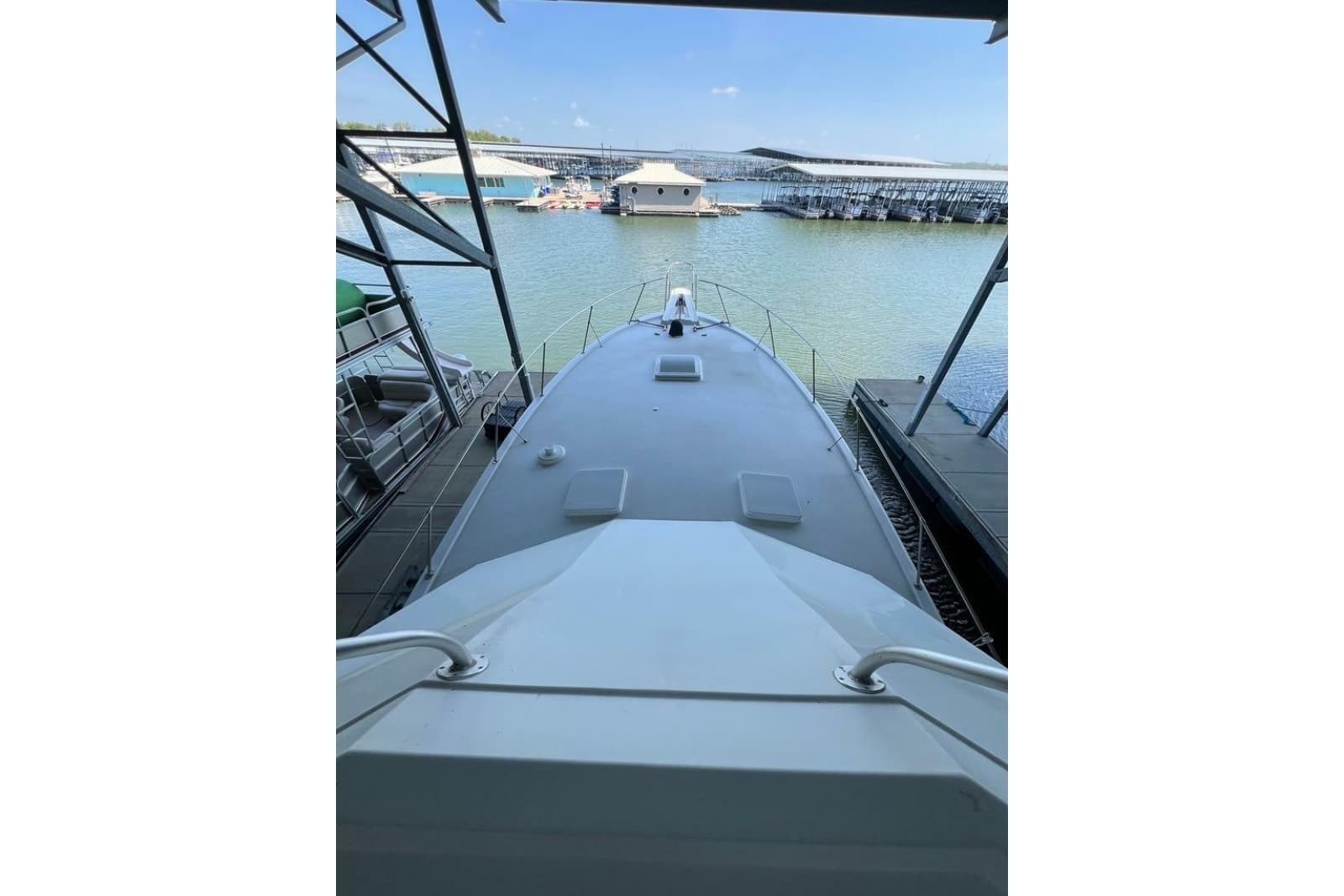 1976 Hatteras 53 Convertible - Photo 12