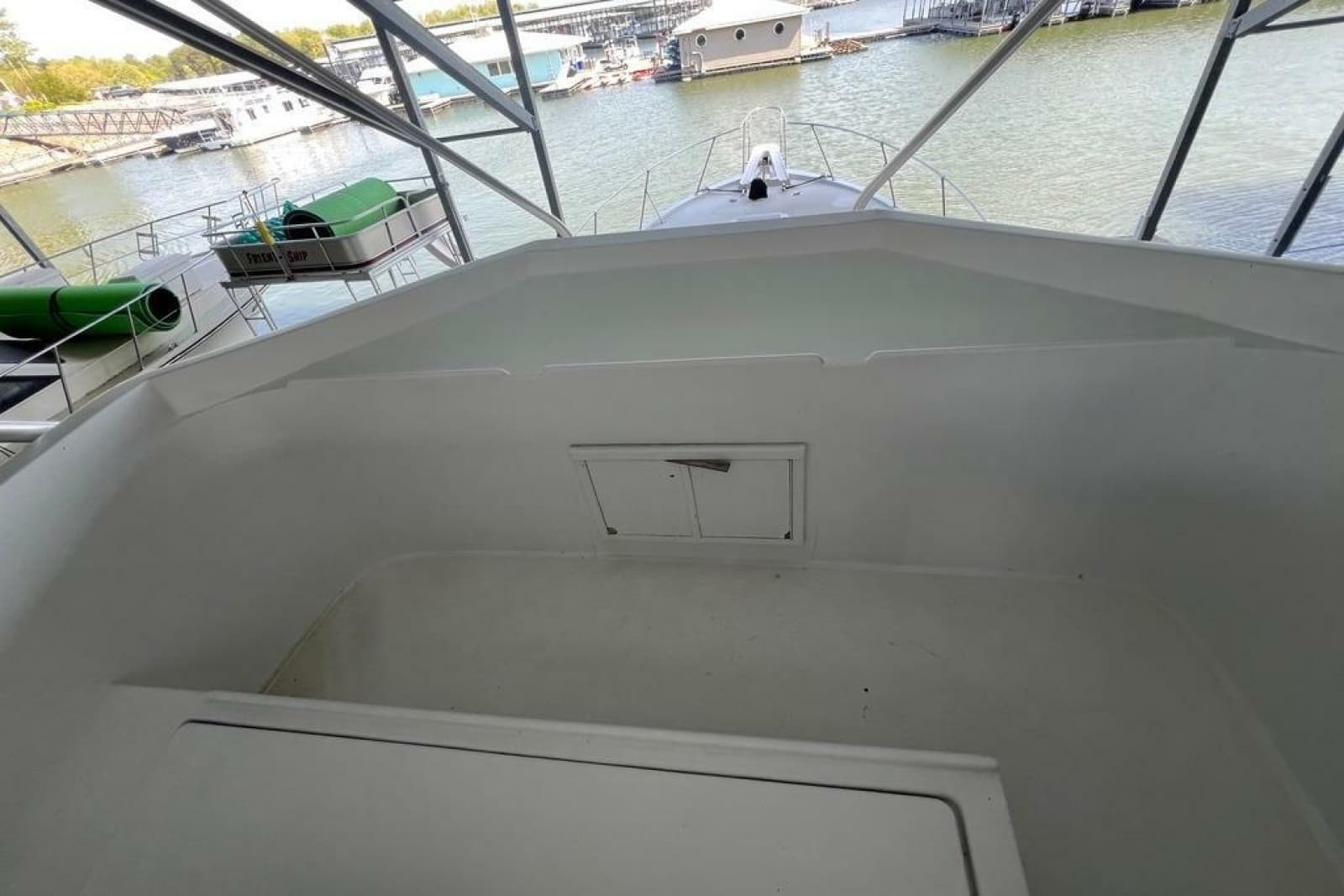 1976 Hatteras 53 Convertible - Photo 6