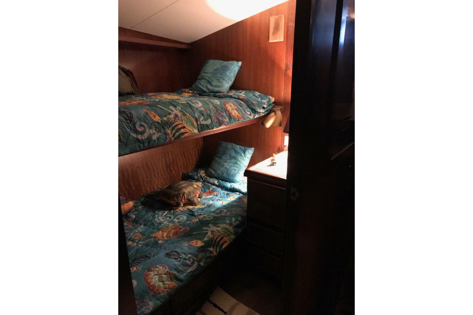 1976 Hatteras 53 Convertible - Photo 21