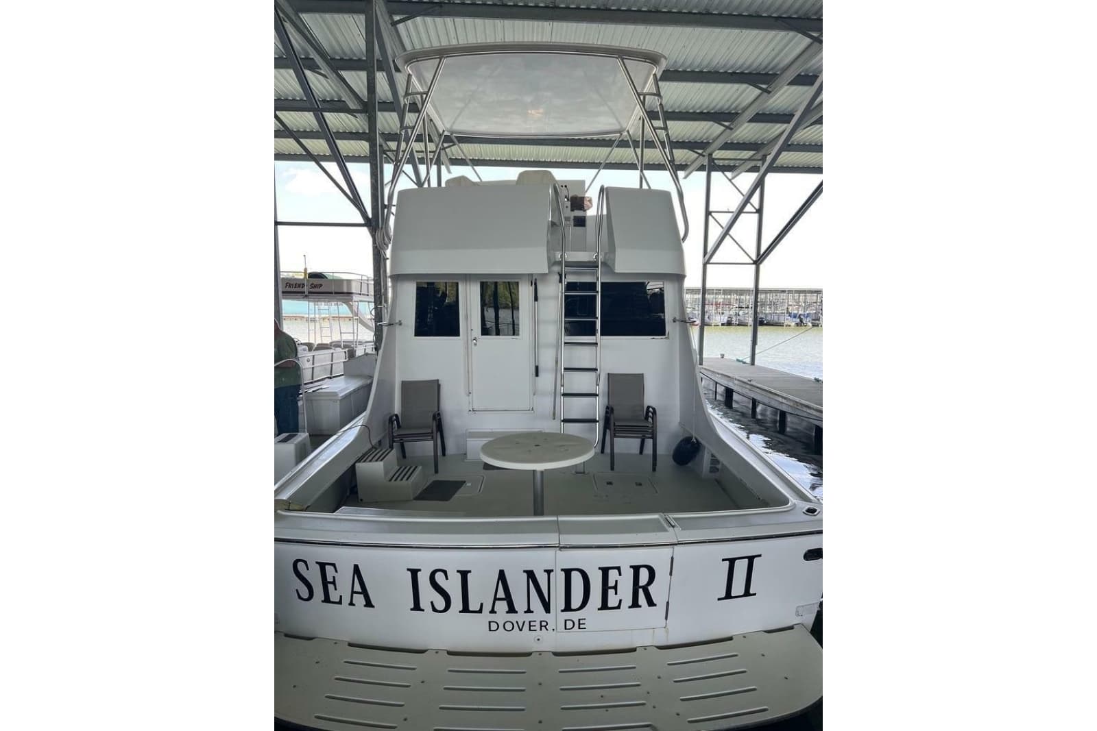 1976 Hatteras 53 Convertible - Photo 11