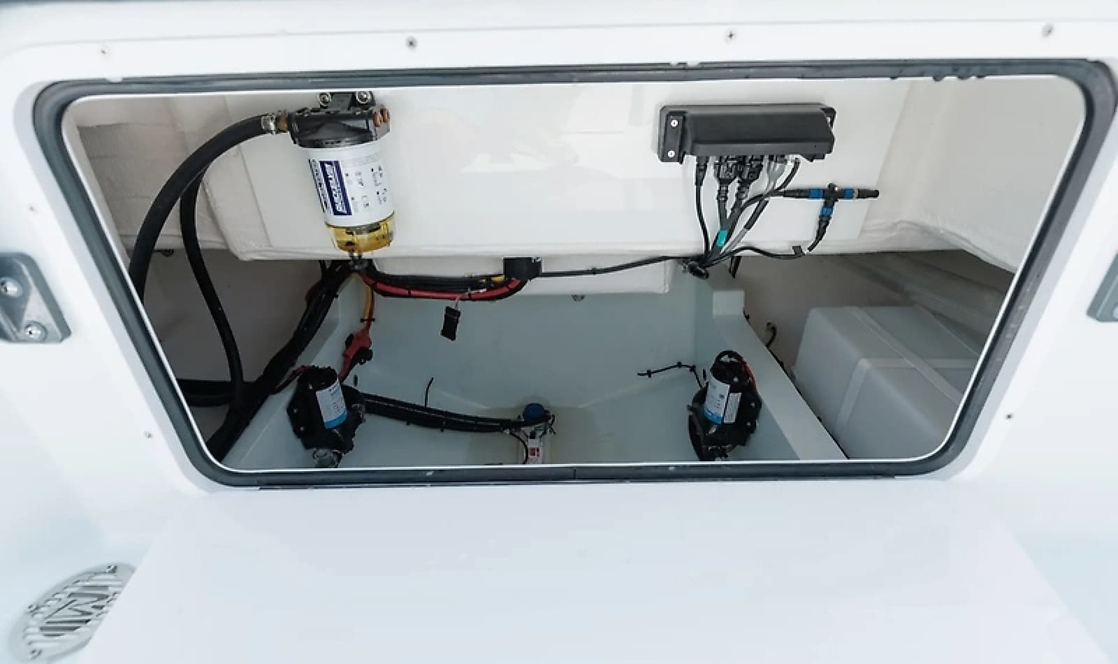 2027 Bimini 23 - Photo 14
