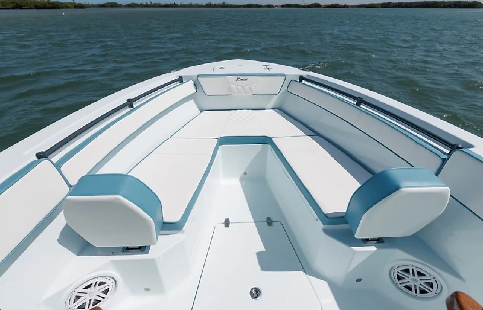 2027 Bimini 23 - Photo 3