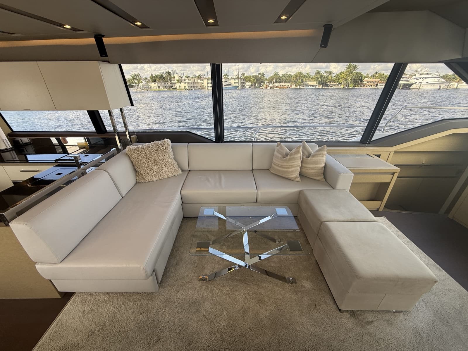 2018 Prestige 680 Flybridge - Photo 19