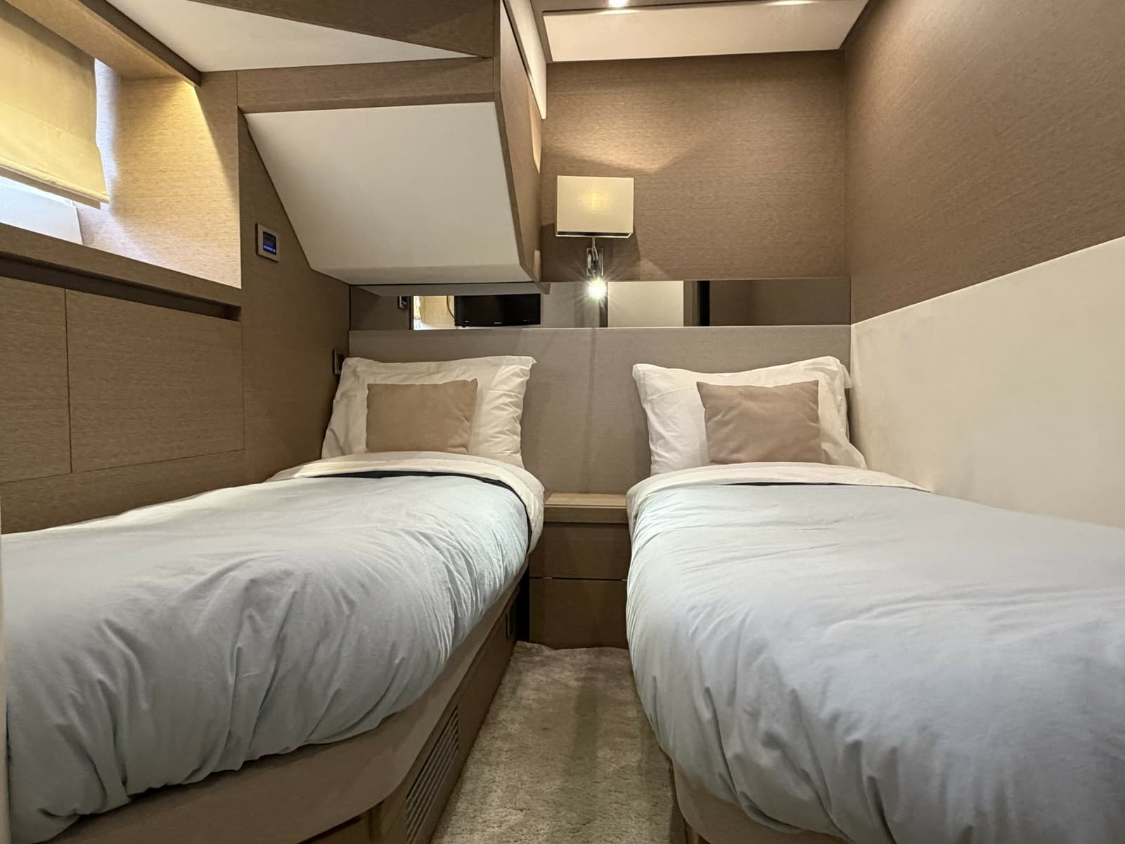 2018 Prestige 680 Flybridge - Photo 29