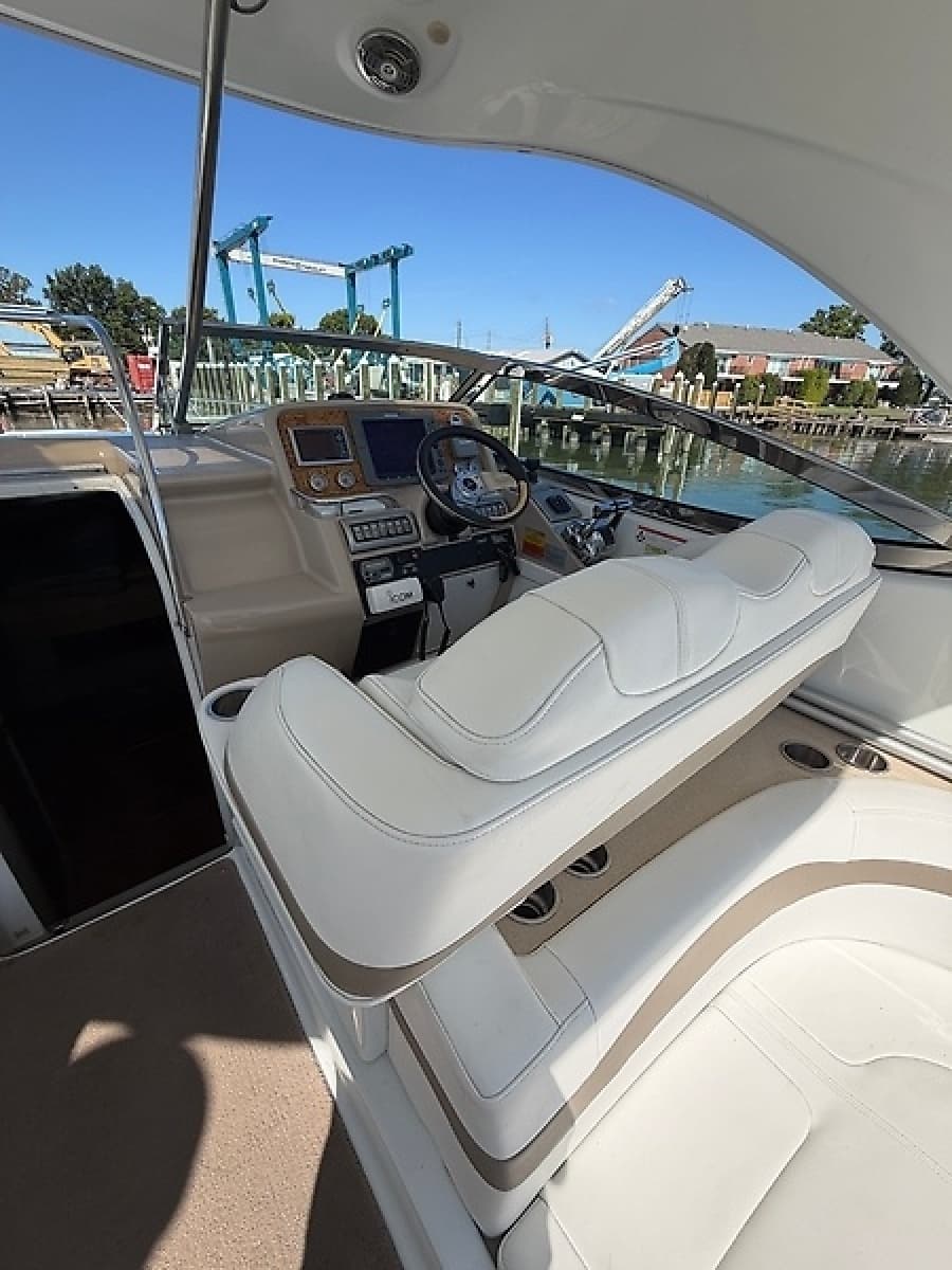 2009 Formula 34 Performance Cruiser - Photo 9
