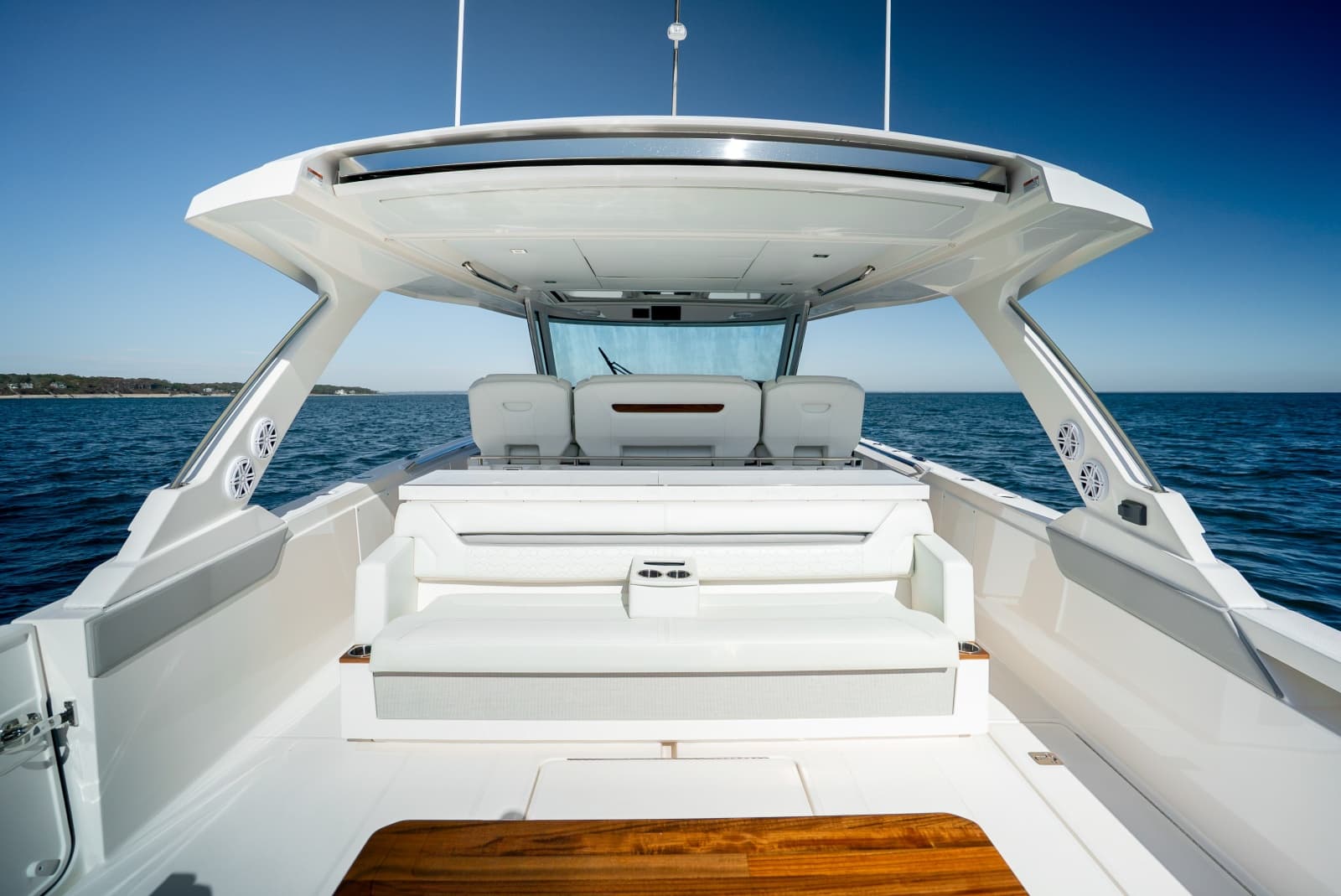 2023 Tiara Yachts 43 LS - Photo 20